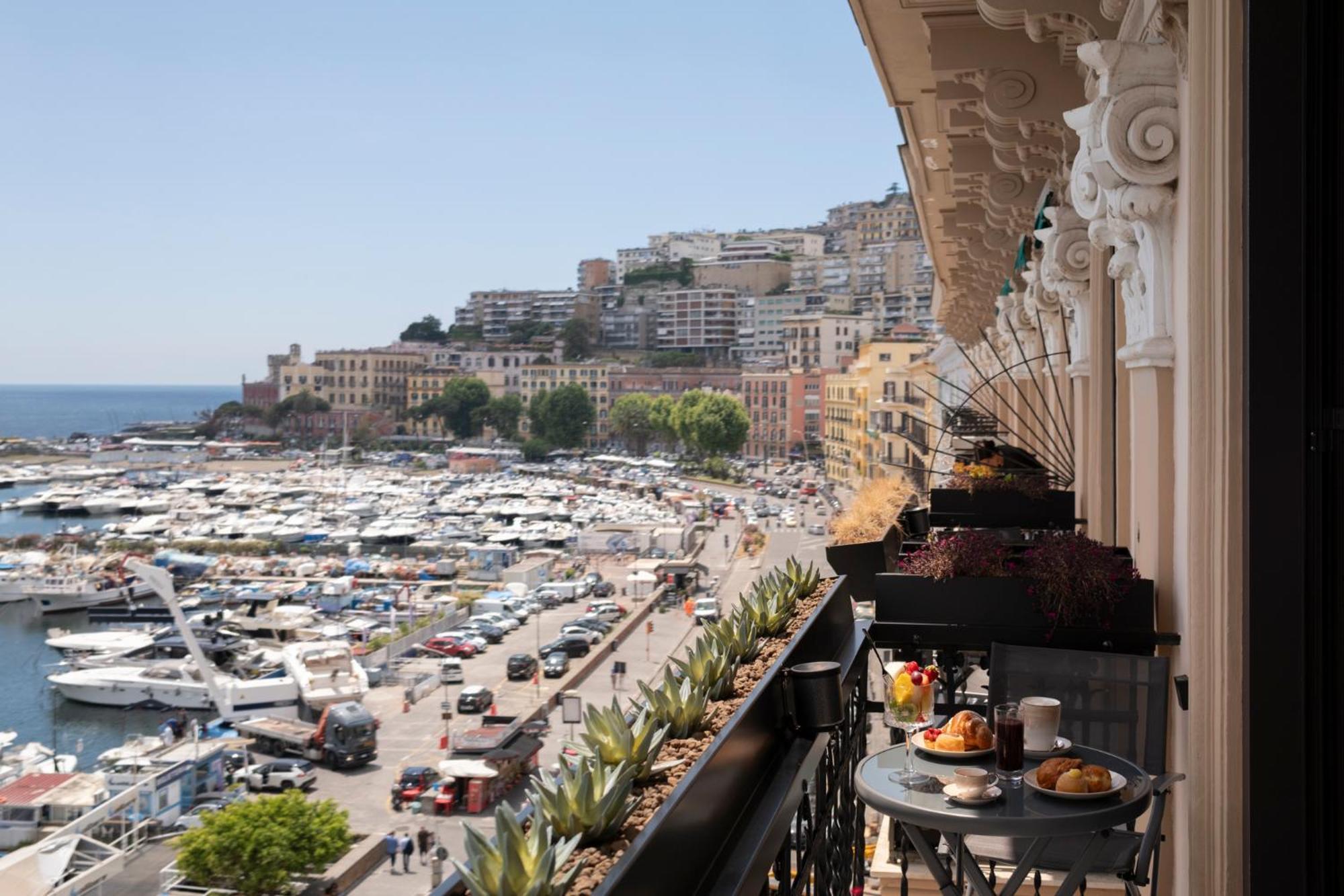 Demetra Luxury * Naples