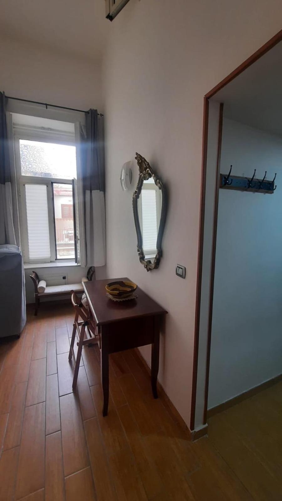 Apartment White Spagnoli Naples