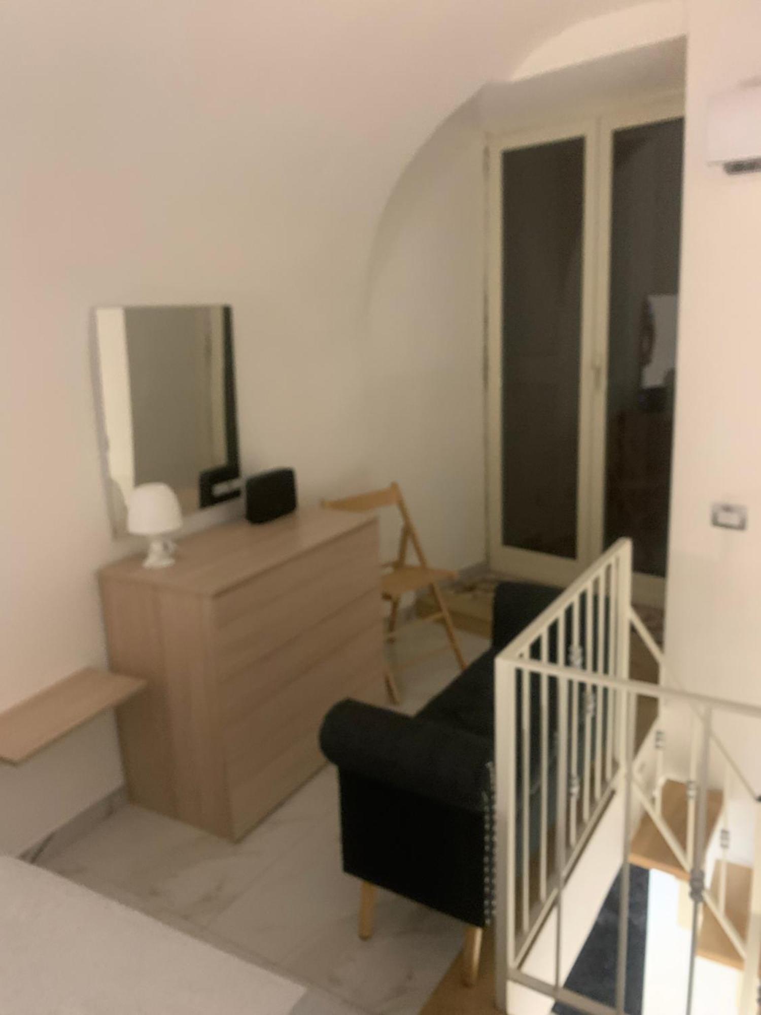 Apartment Viky House Chiaja 1 Naples