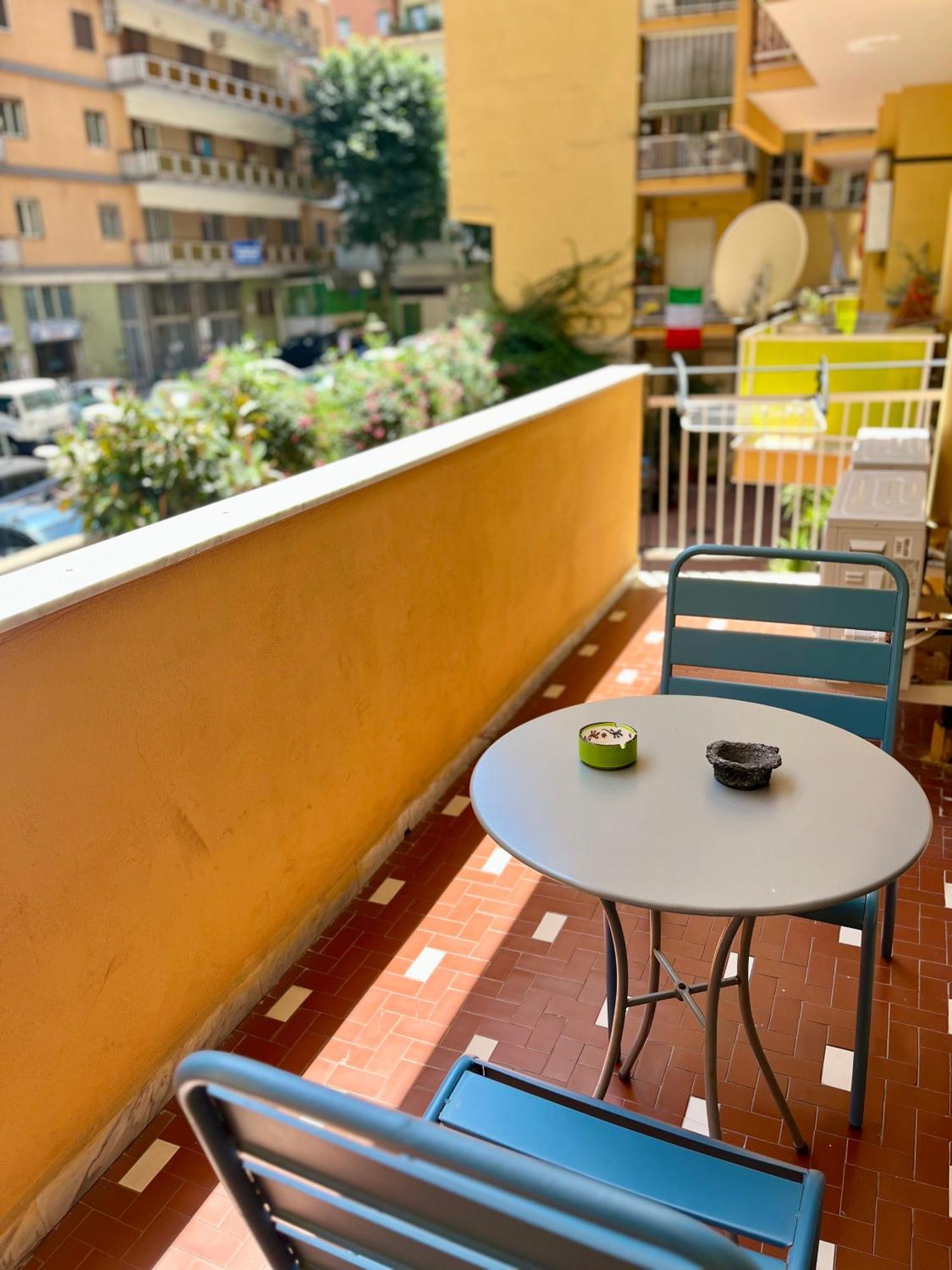 Vomerooms Naples