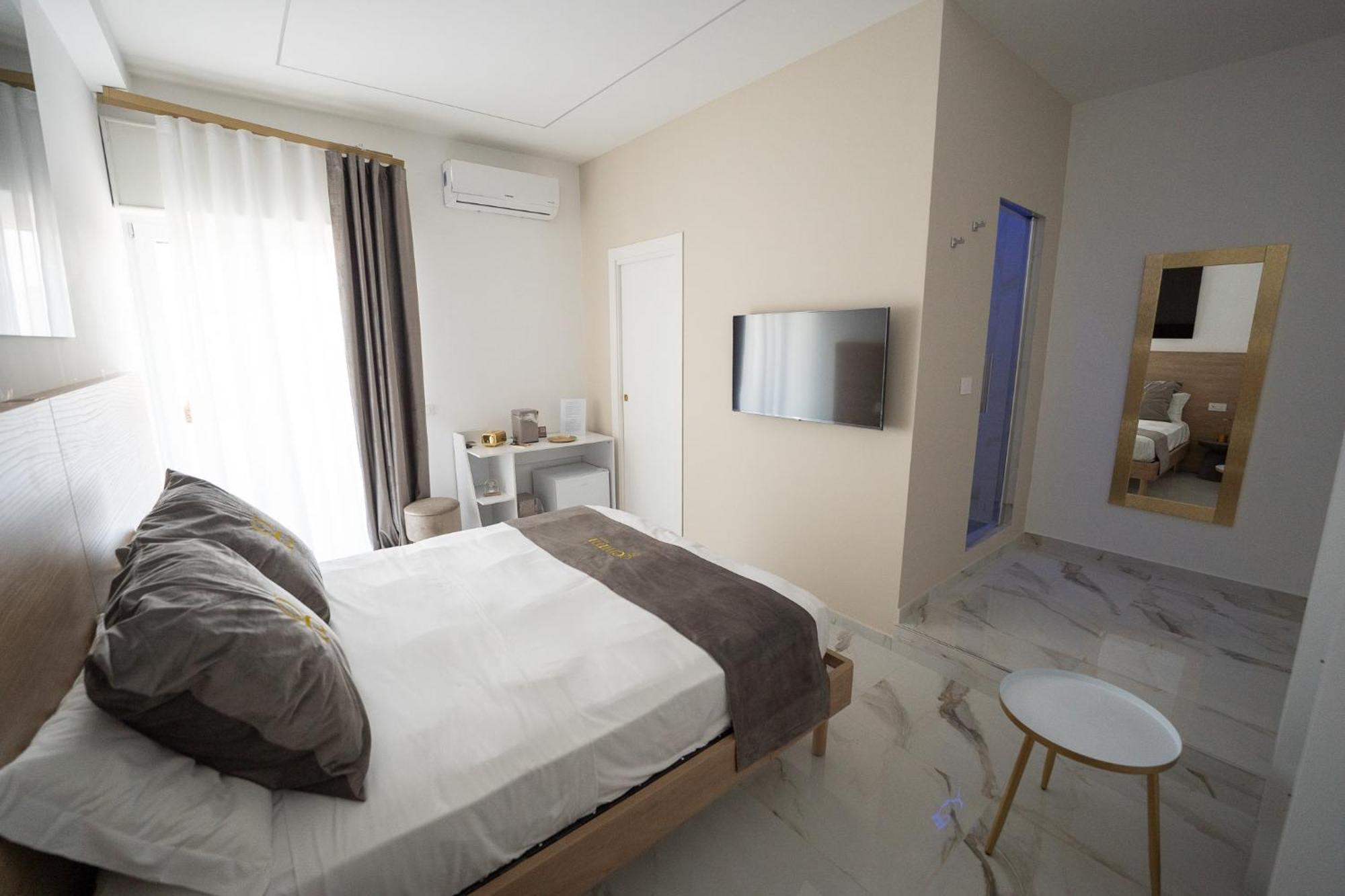 Gemini Beb Naples