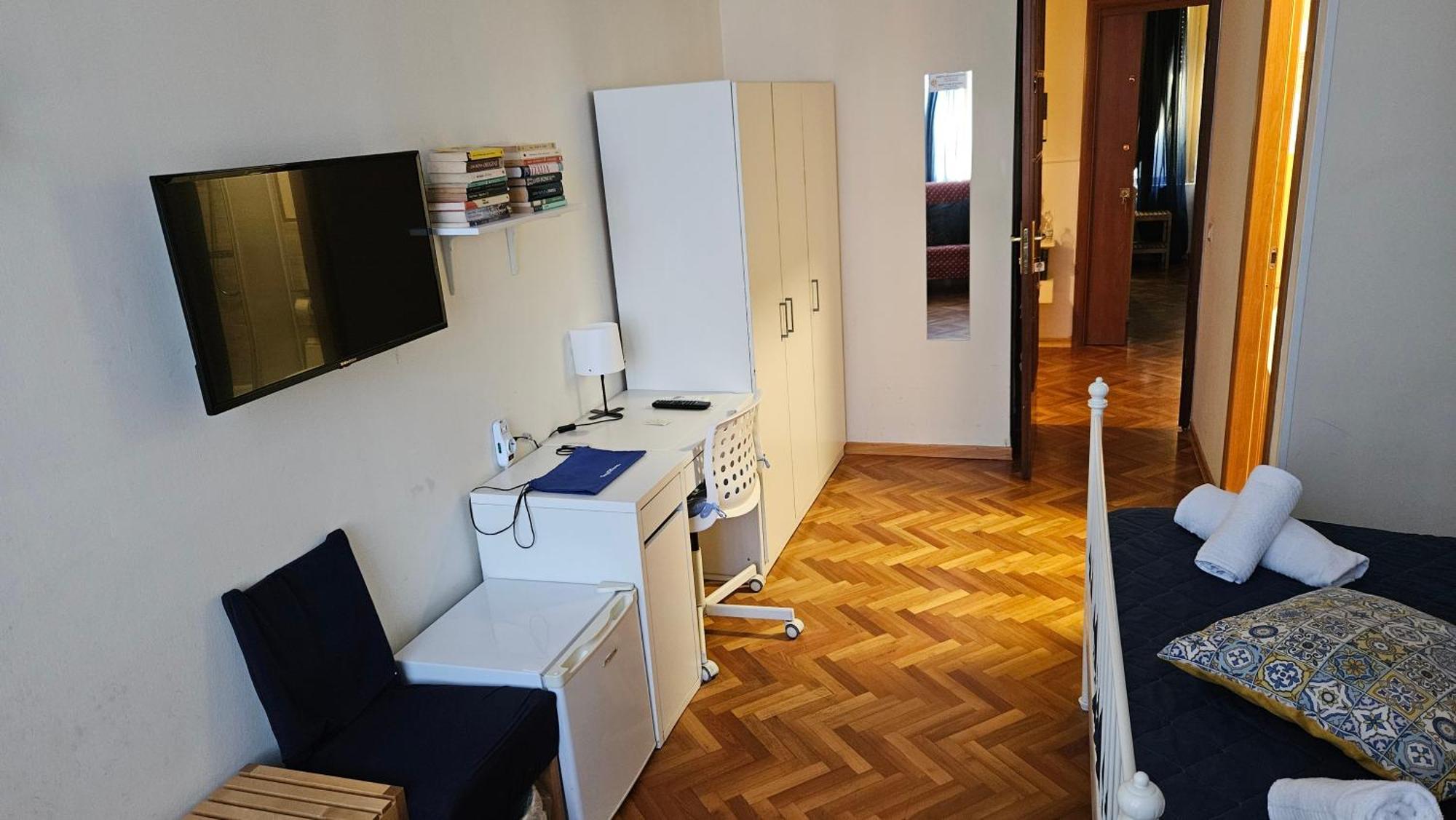 Napol-in Guest house
