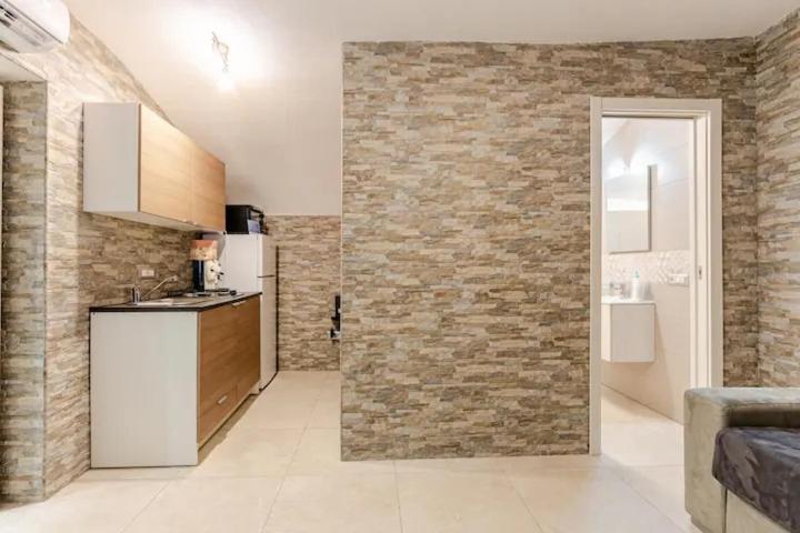 Noble Loft In Historical Building - 800m Subway Apartment *