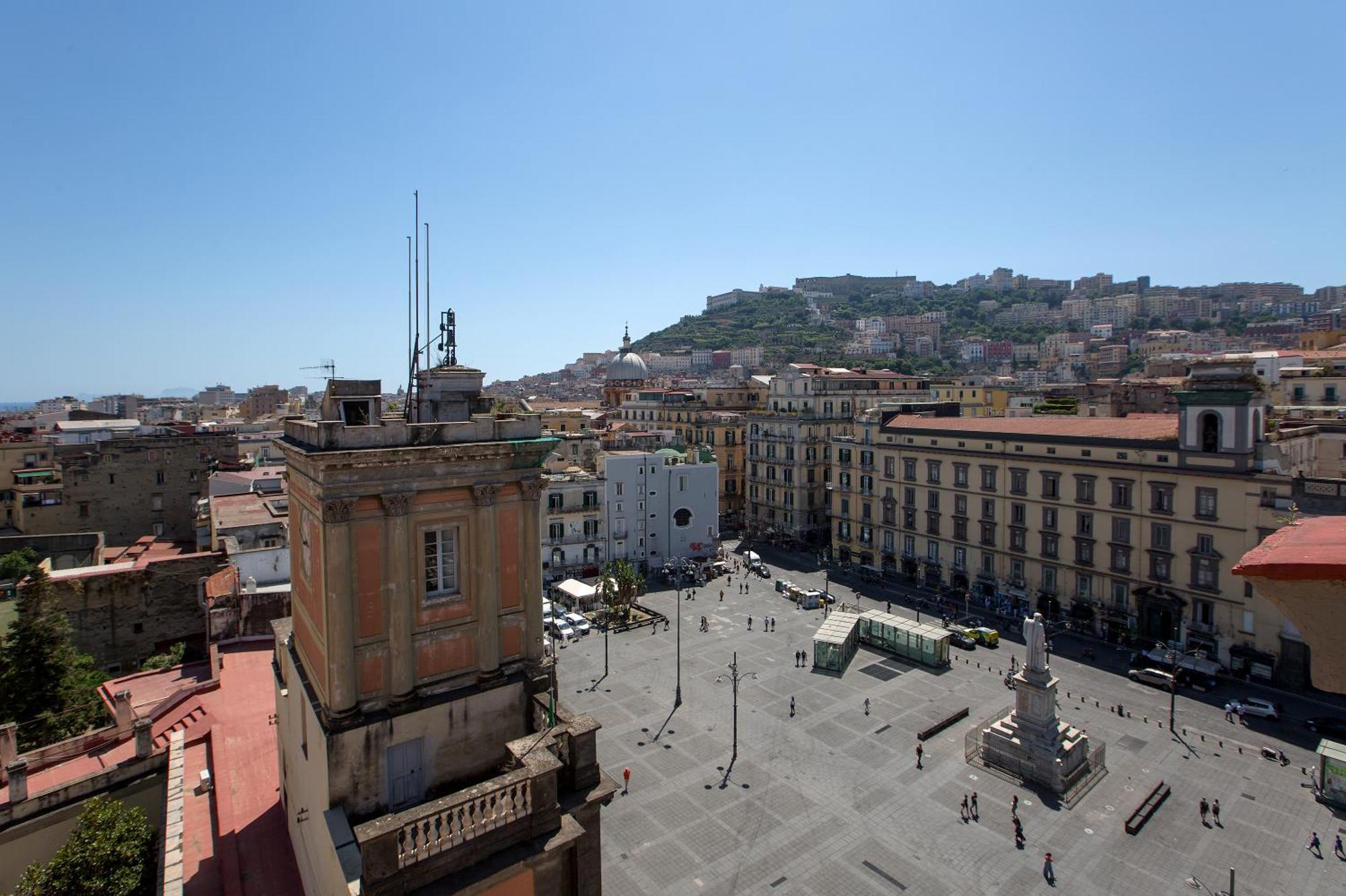 Galleria Port'alba - & Rooftop Guest house