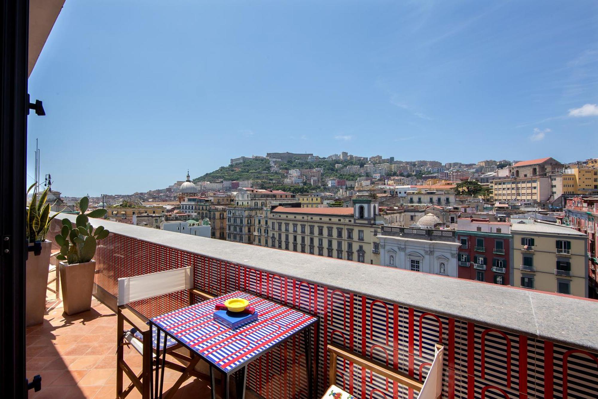 Galleria Port'alba - & Rooftop Guest house