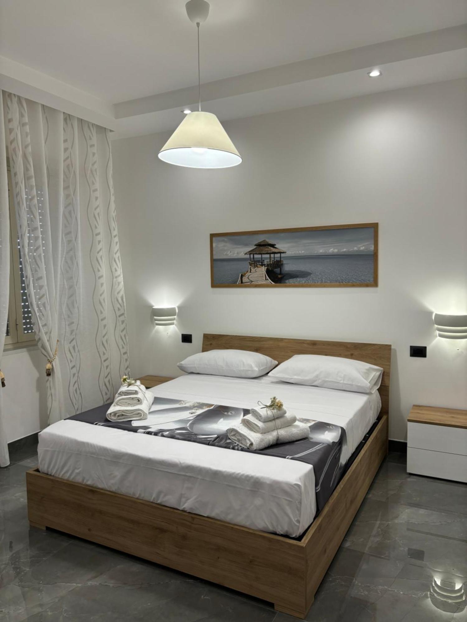 Apartment Louis Helen Naples