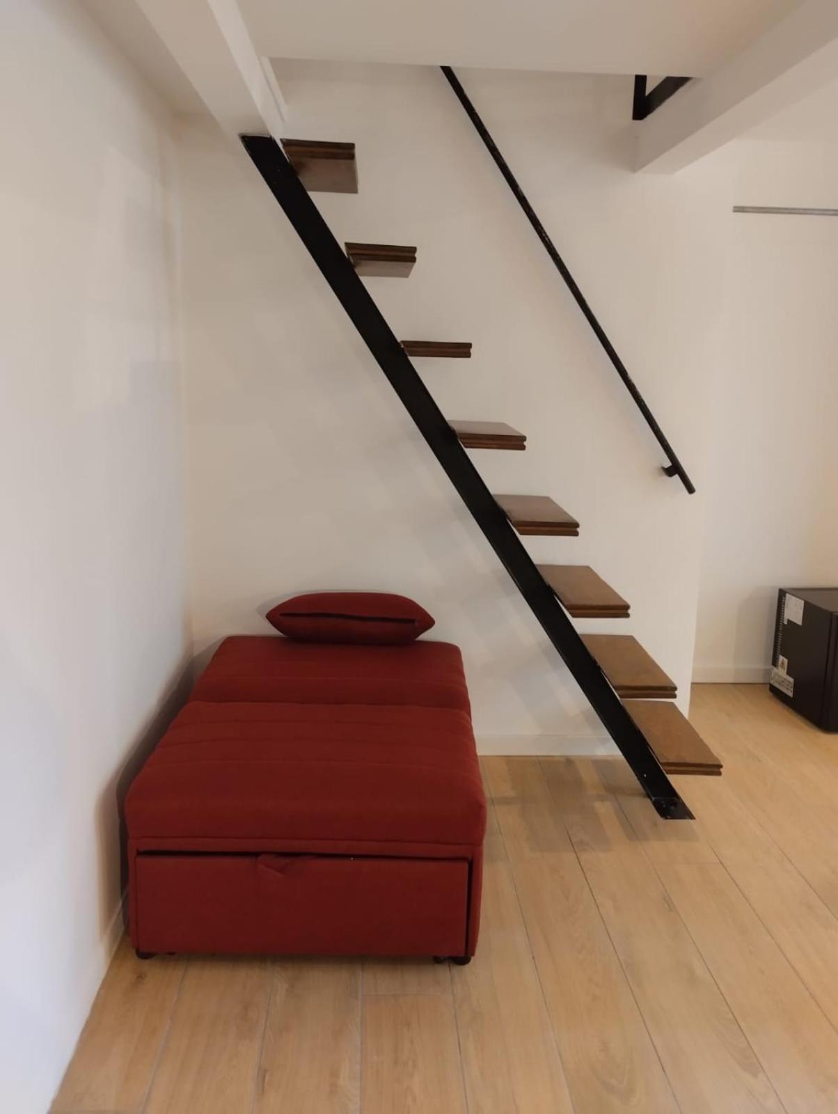 Amedeo Square Bed & Breakfast Naples
