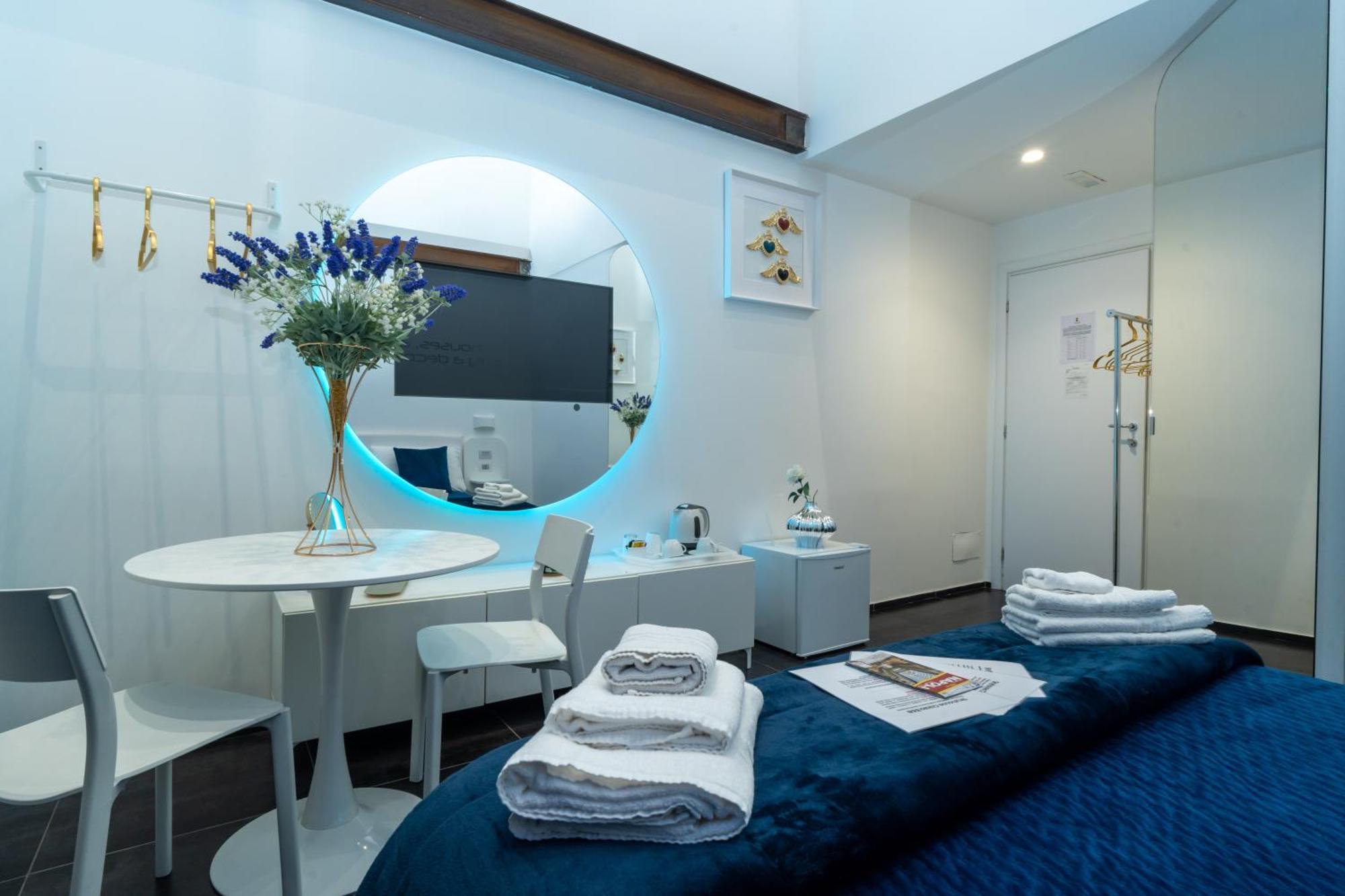 Bed & Breakfast Skyhouse Chiaia Naples