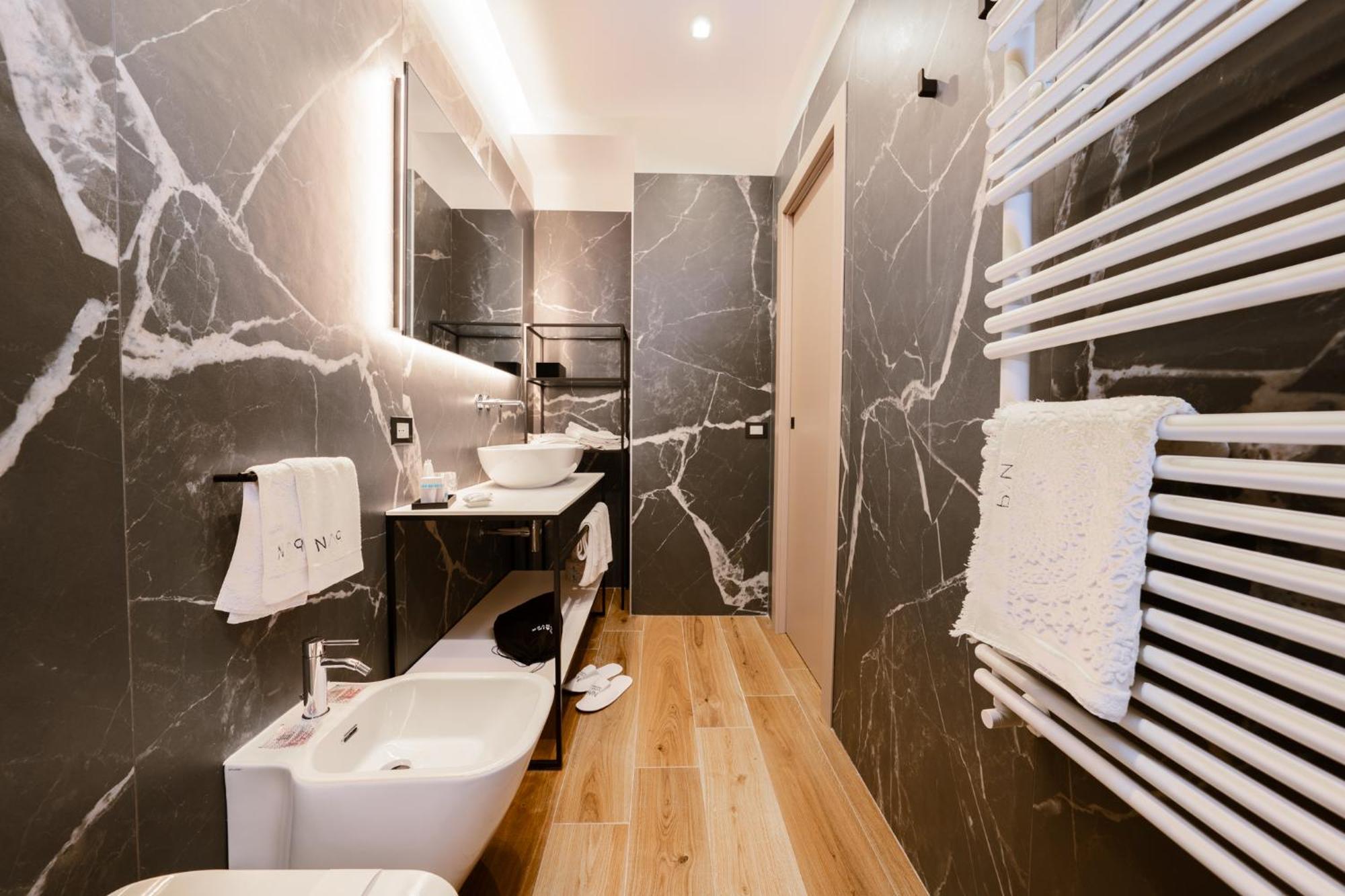 Nap Luxury Municipio Guest house *