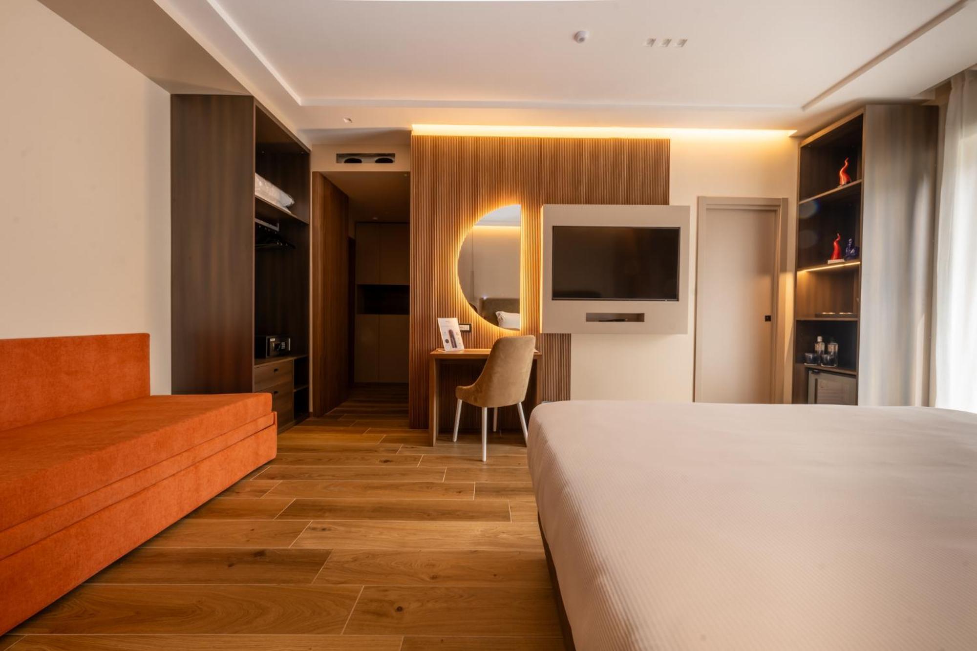 Nap Luxury Municipio Guest house *