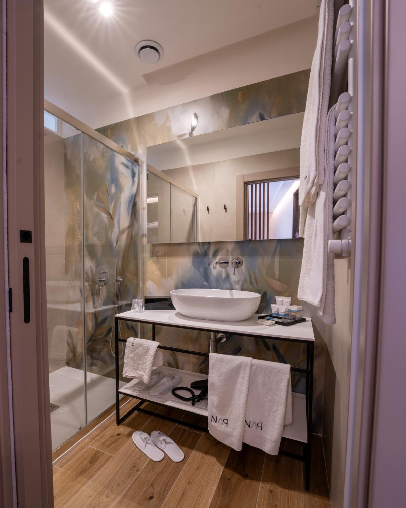 Nap Luxury Municipio Guest house