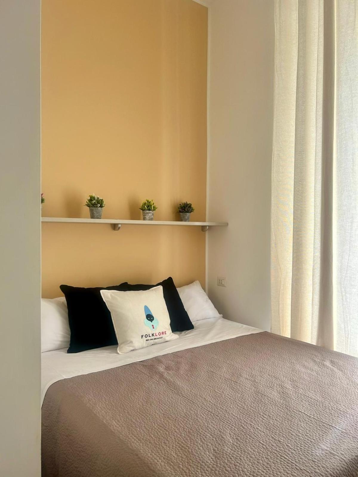 Folklore Bed & Breakfast Naples