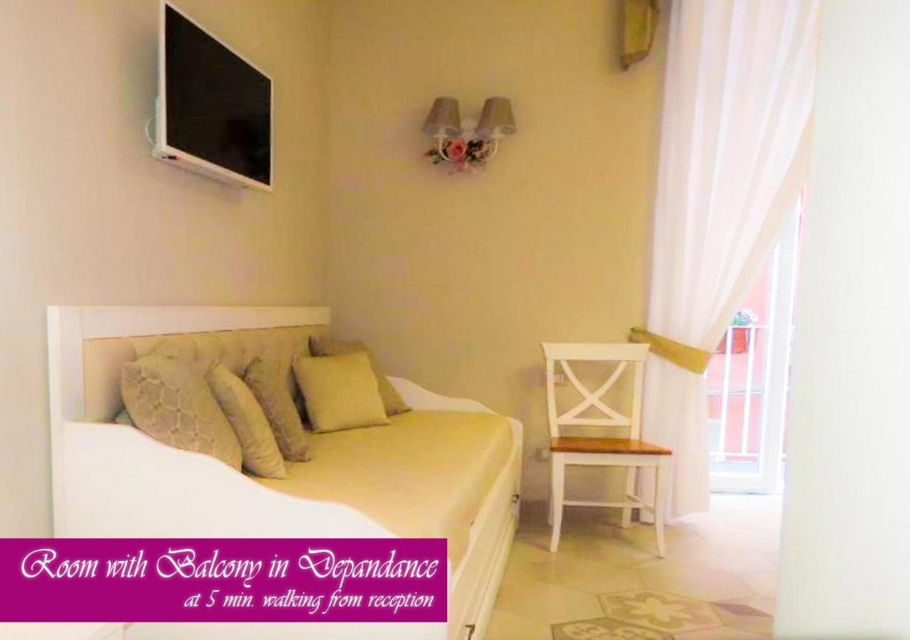 Medea Bed & Breakfast Naples