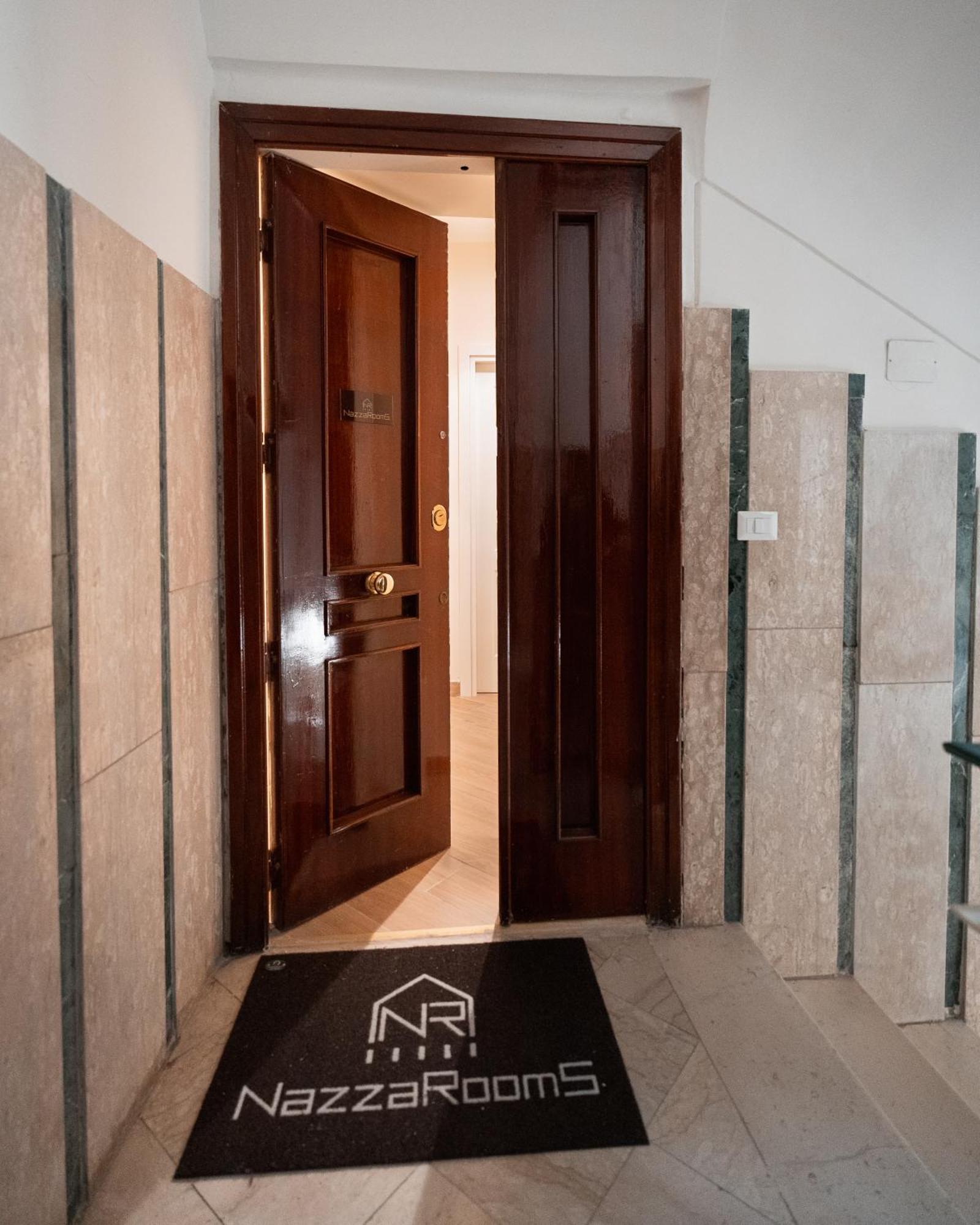 Nazzarooms Guest house *