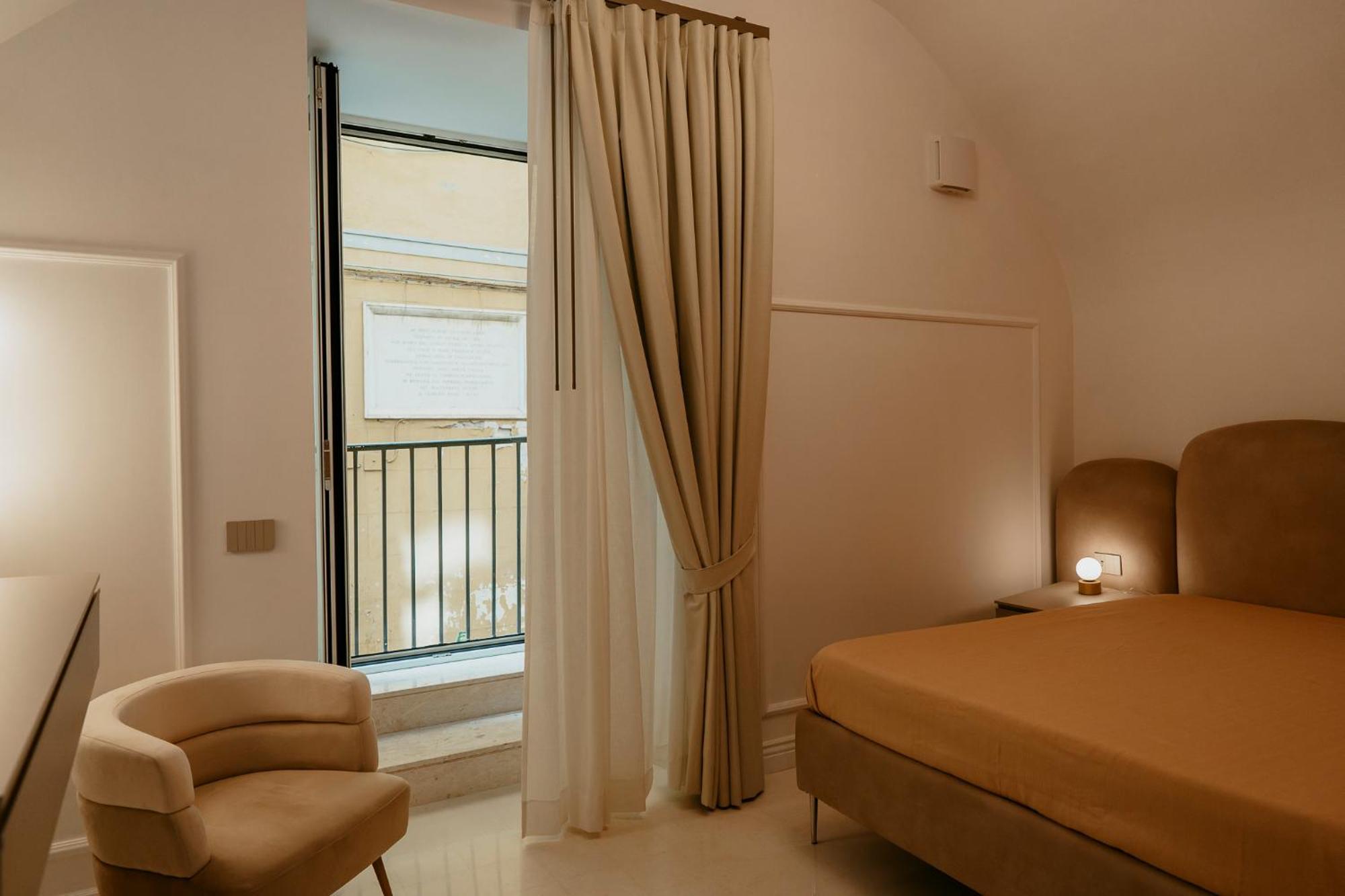 Apartment Luxury Apartment-quartieri Spagn By Alux38 *