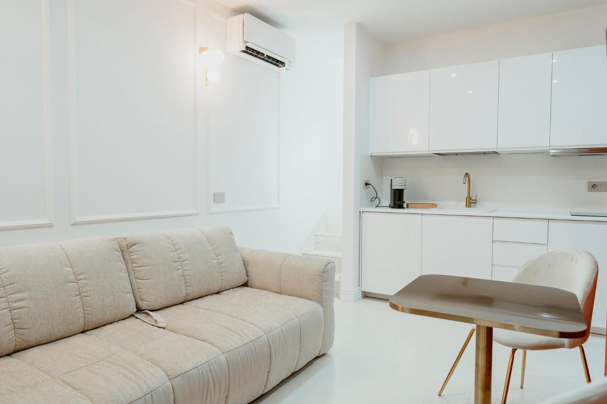 Luxury Apartment-quartieri Spagn By Alux38 Naples
