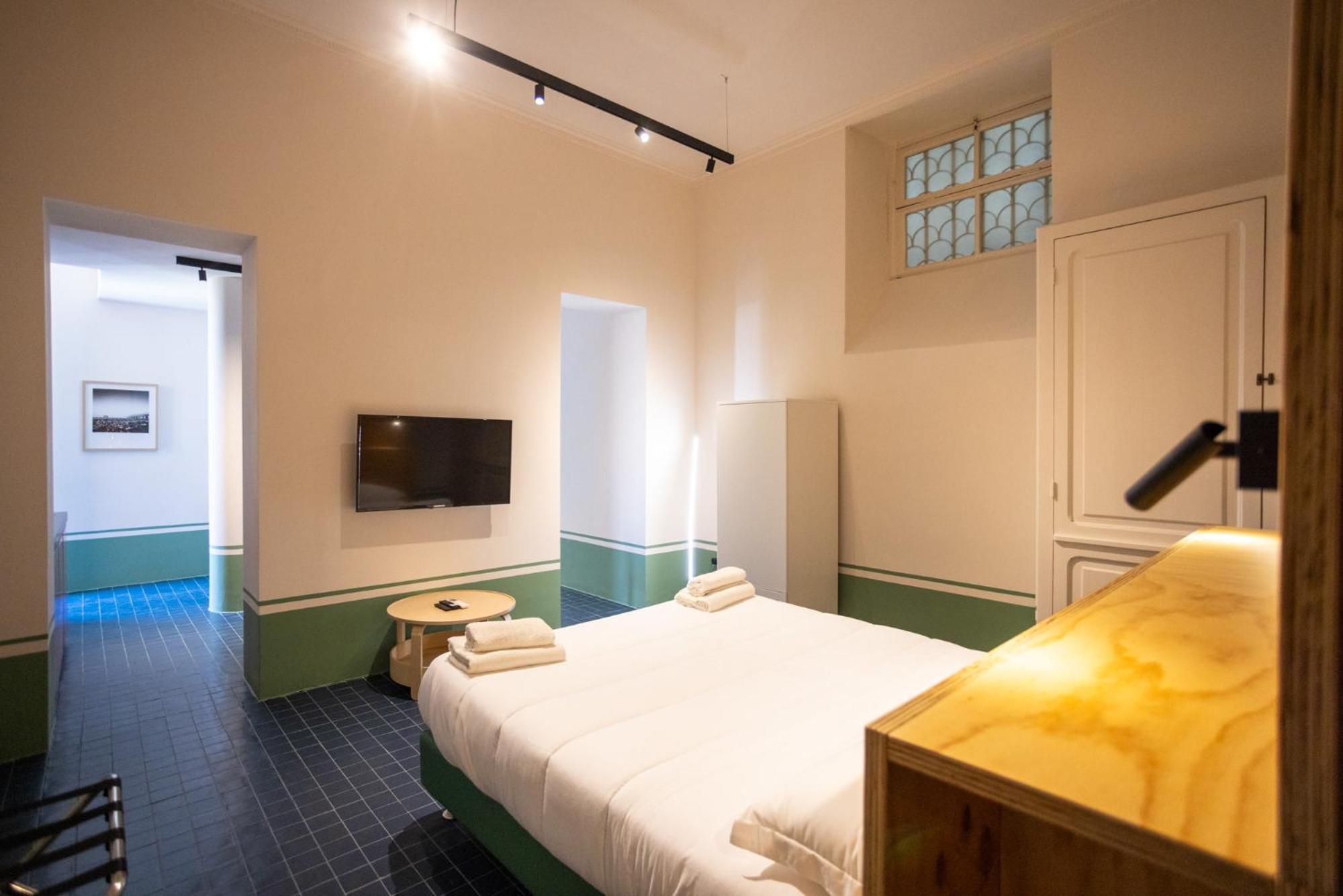 Don Vittorio A Chiaia Guest house Naples