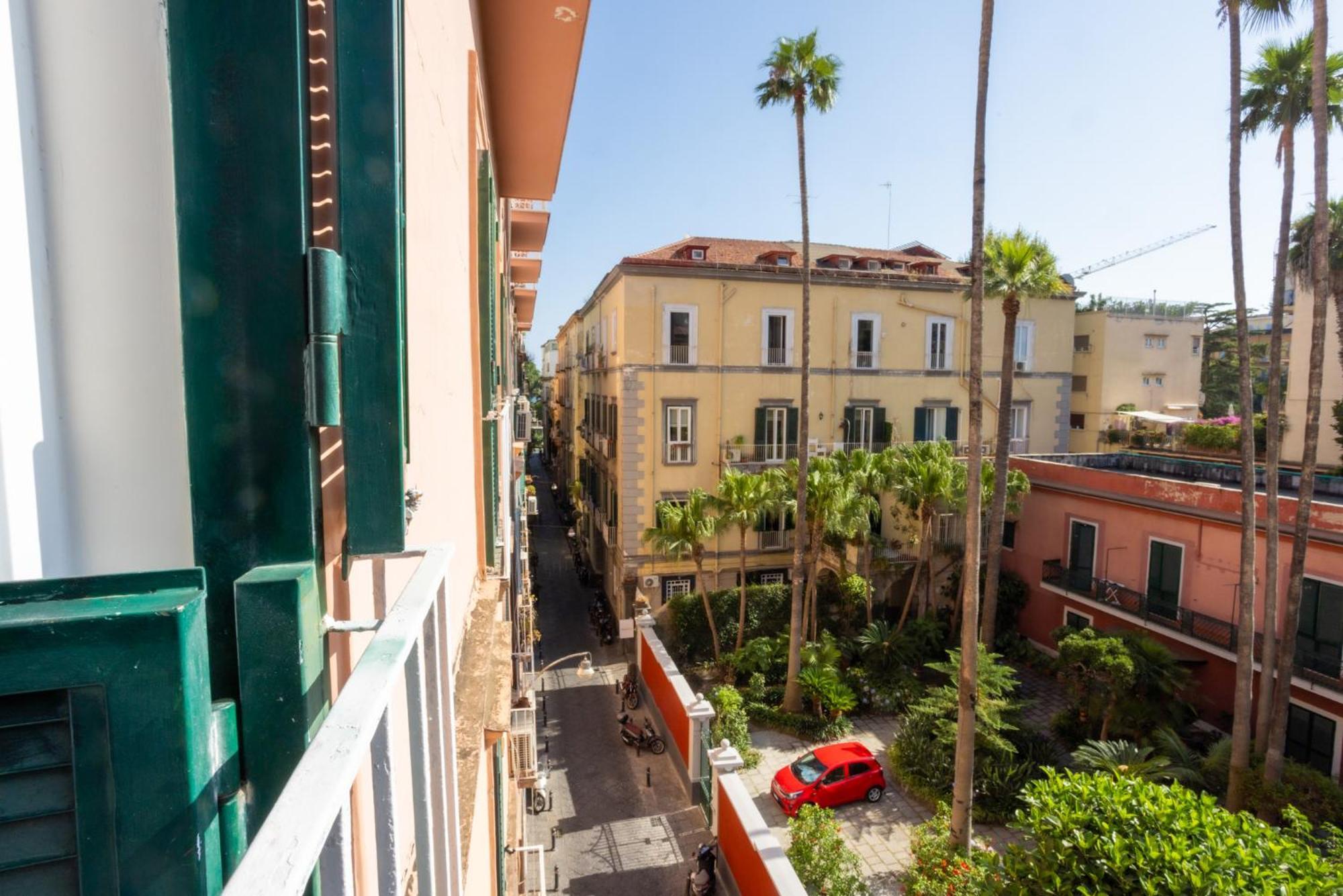 Don Vittorio A Chiaia Guest house *