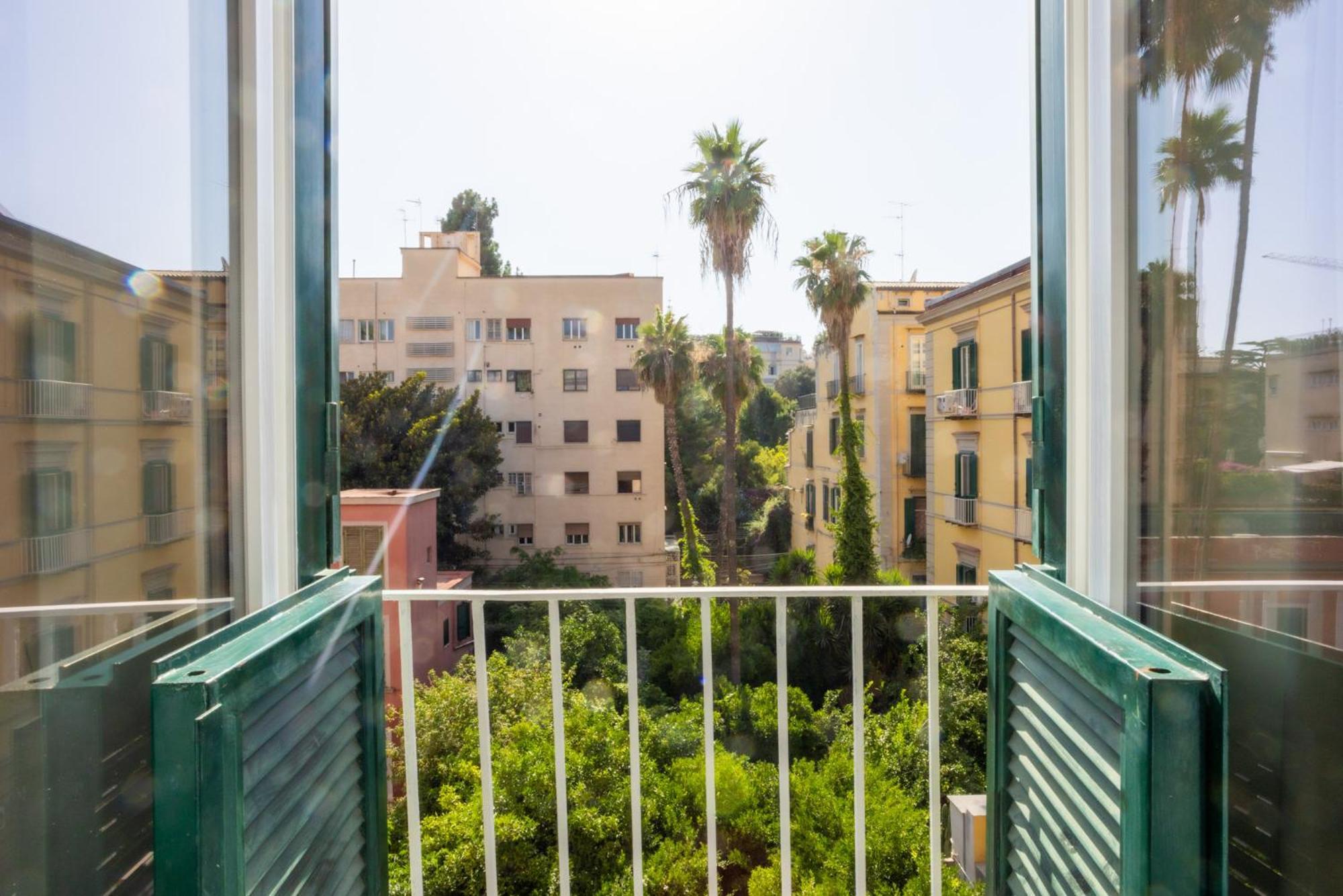 Don Vittorio A Chiaia Guest house Naples