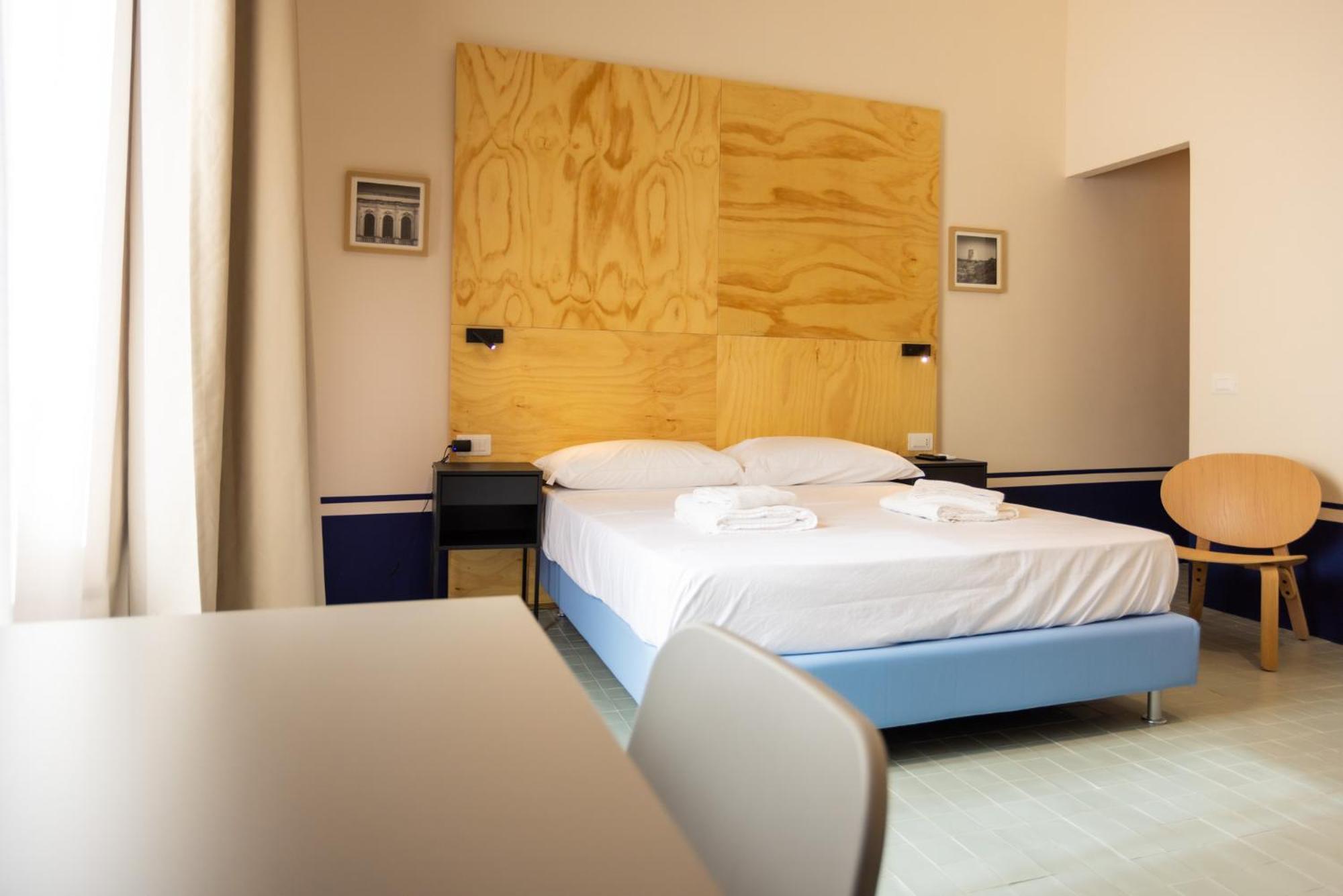 Don Vittorio A Chiaia Guest house *