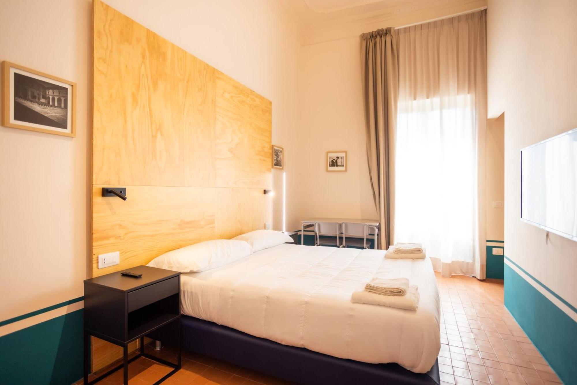 Don Vittorio A Chiaia Guest house Naples