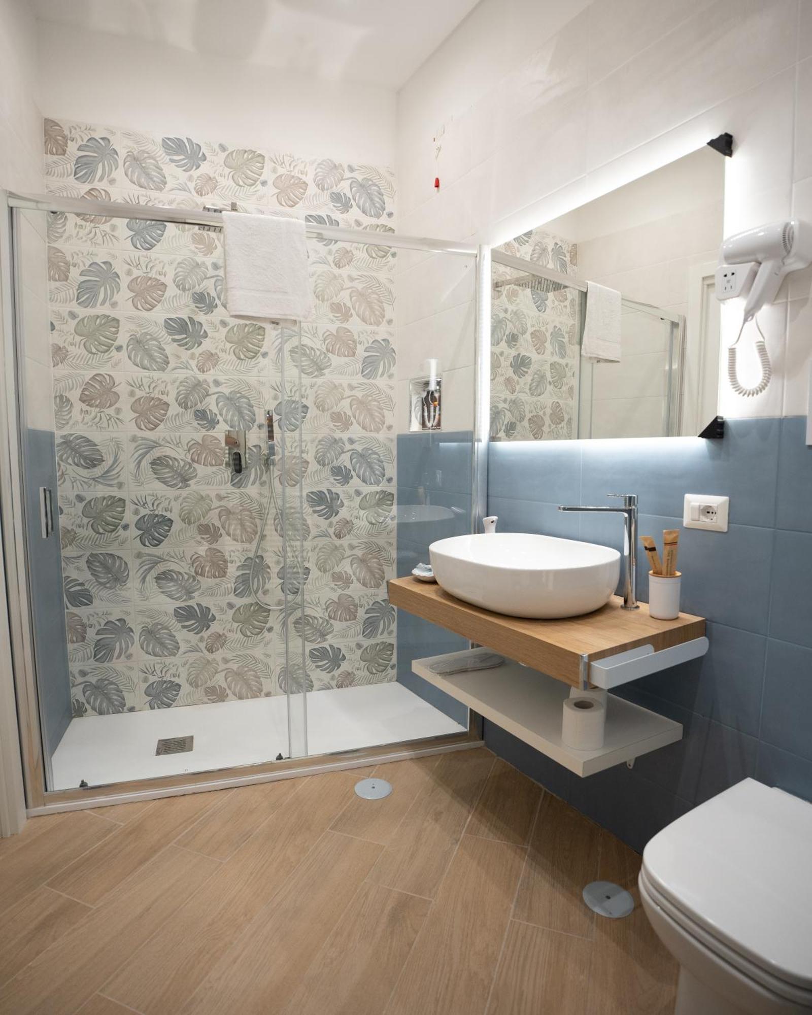 Nazzarooms Guest house *