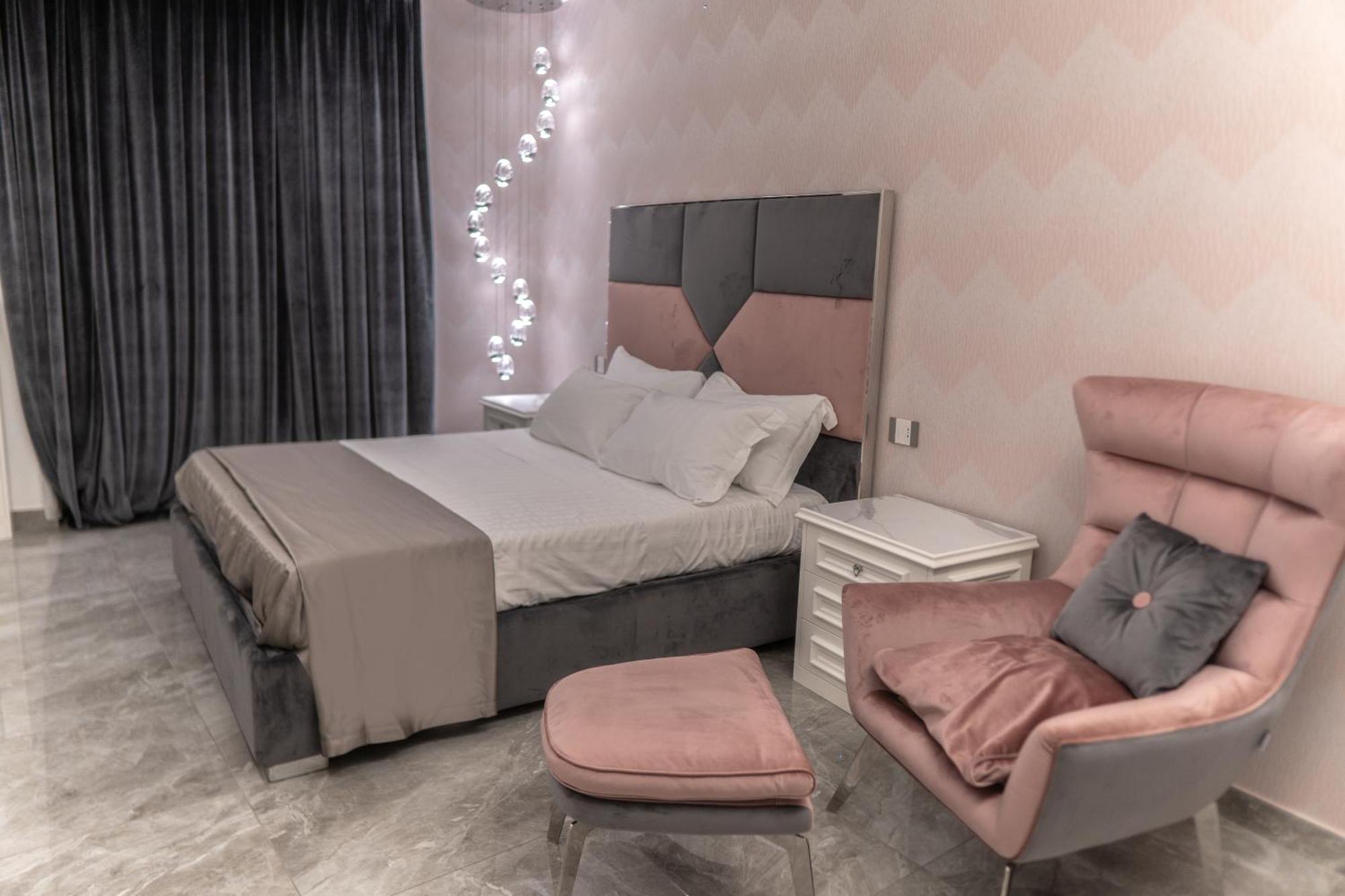 D'elite Chiaia Apartment Naples