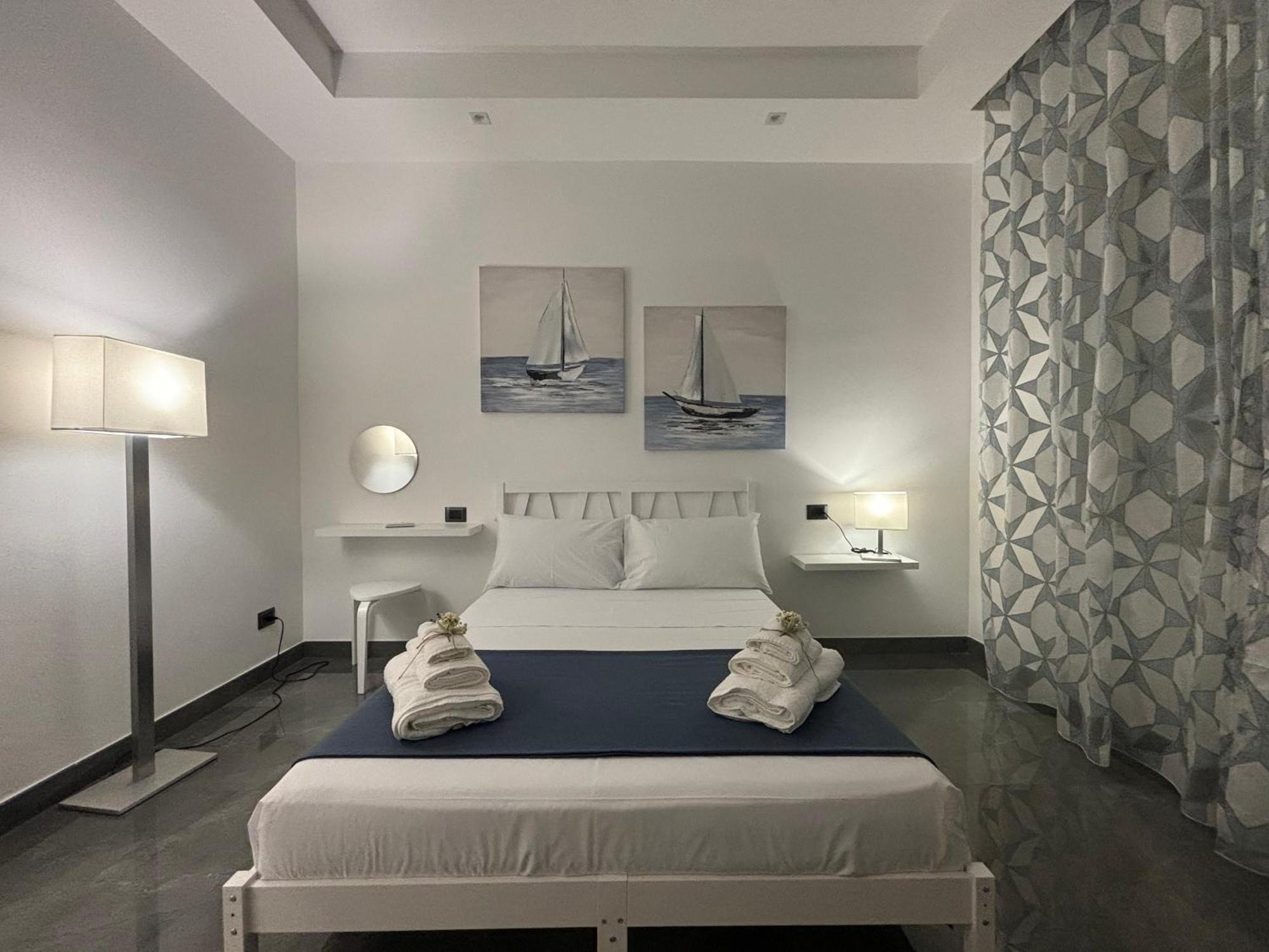 Louis Helen Apartment Naples