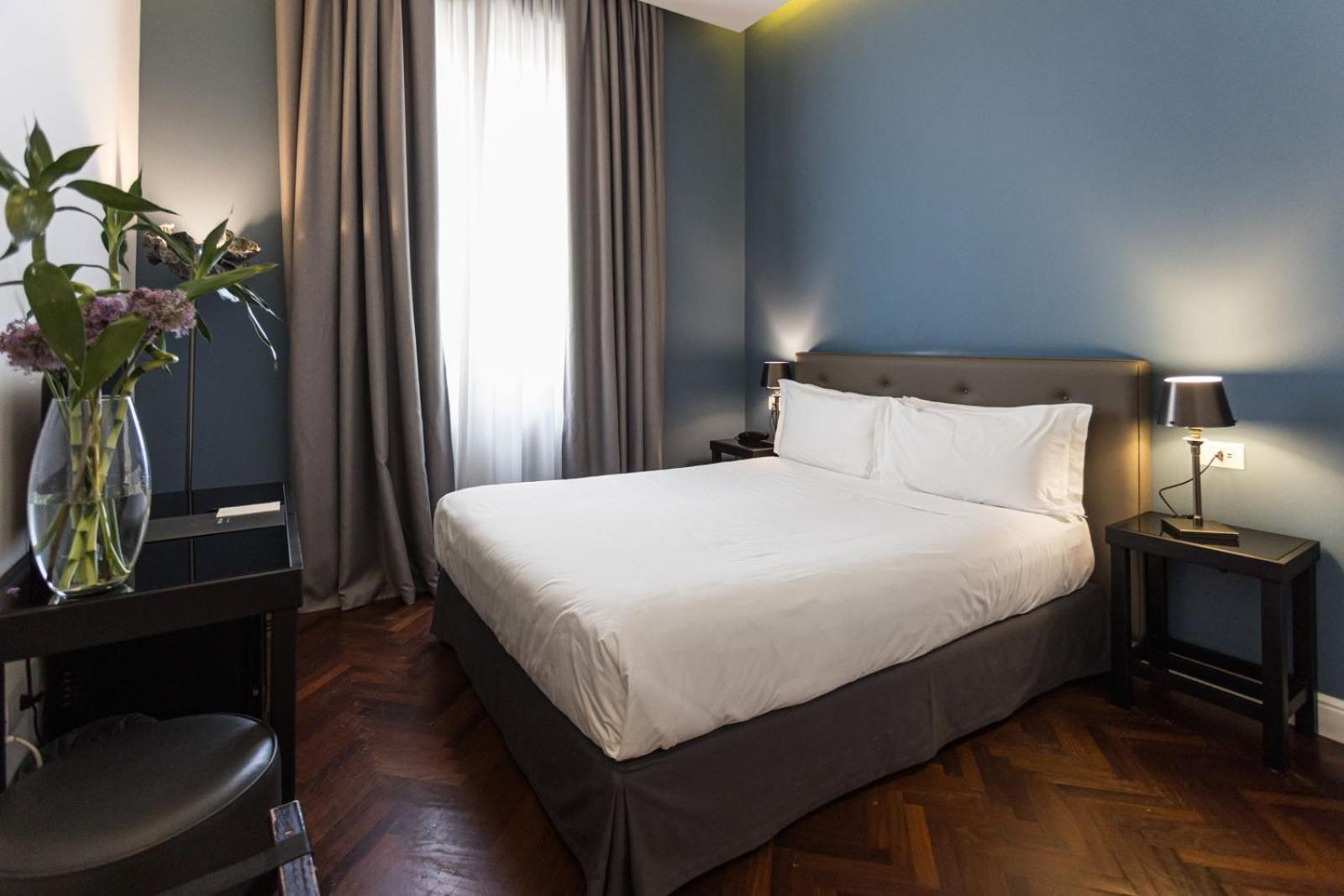 Hotel Boutique Metro 900 4*