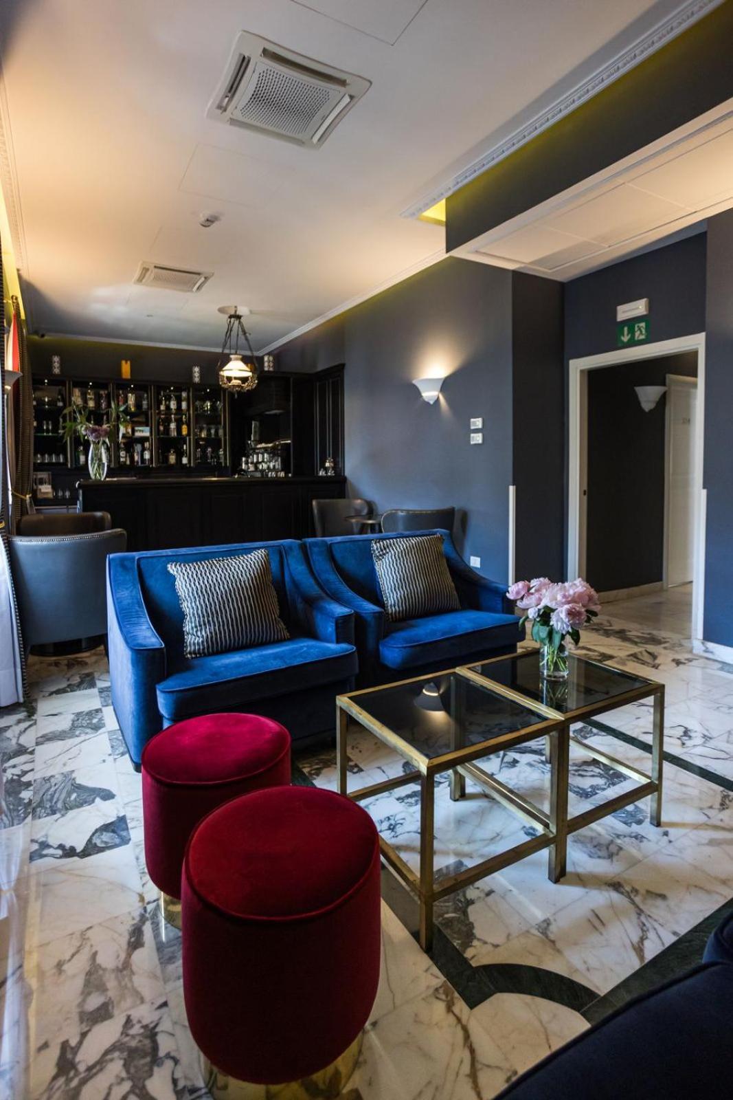 Hotel Boutique Metro 900 Naples