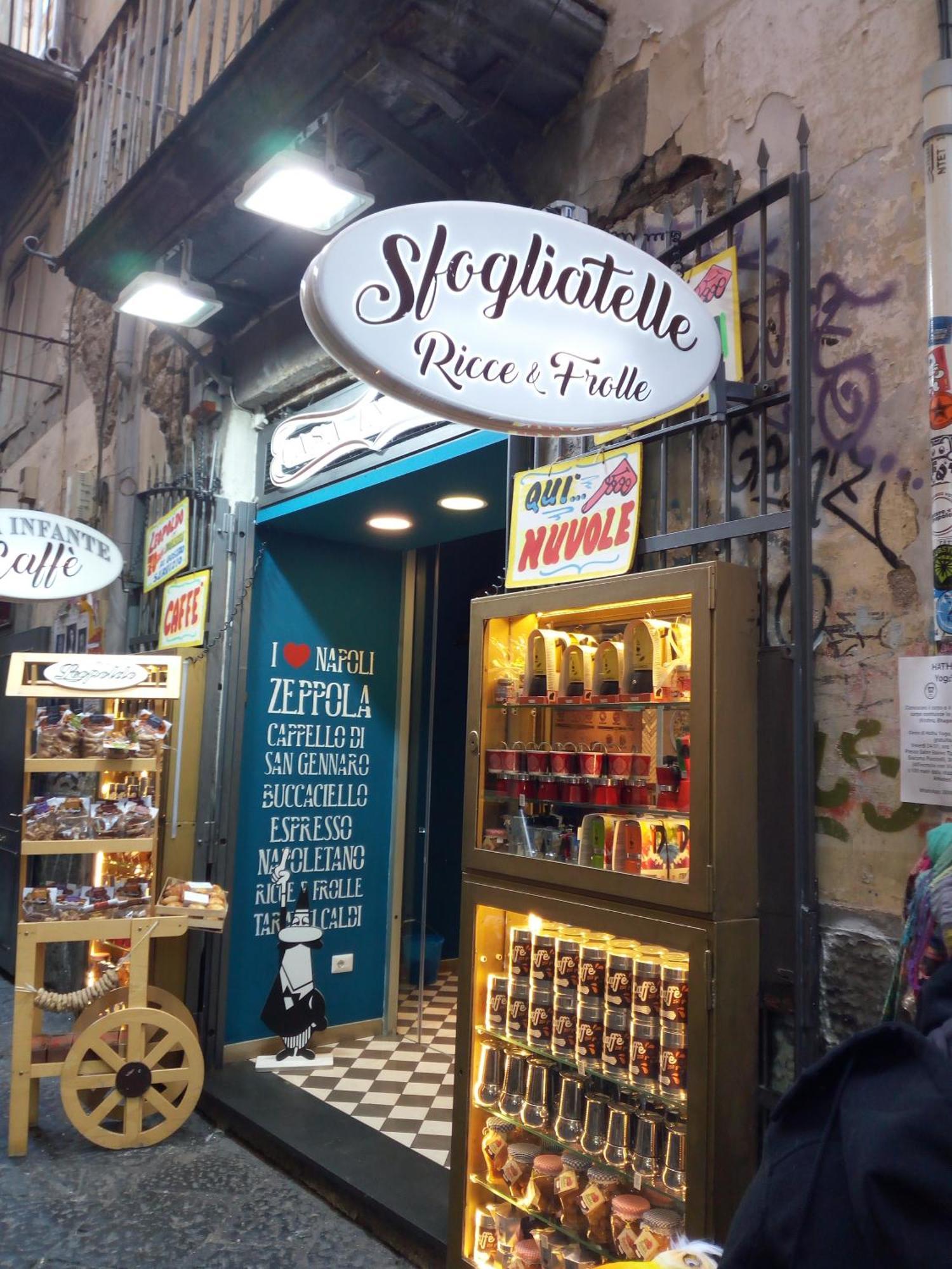 Manuela Centro Storico * Naples