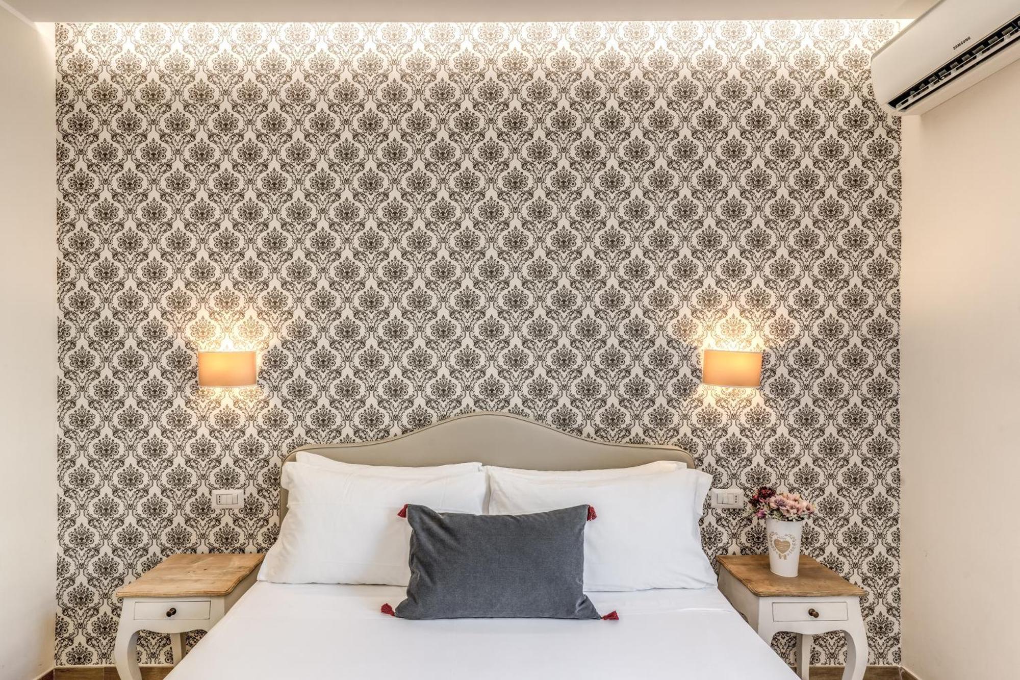 Bed & Breakfast E Caffe Deluxe *