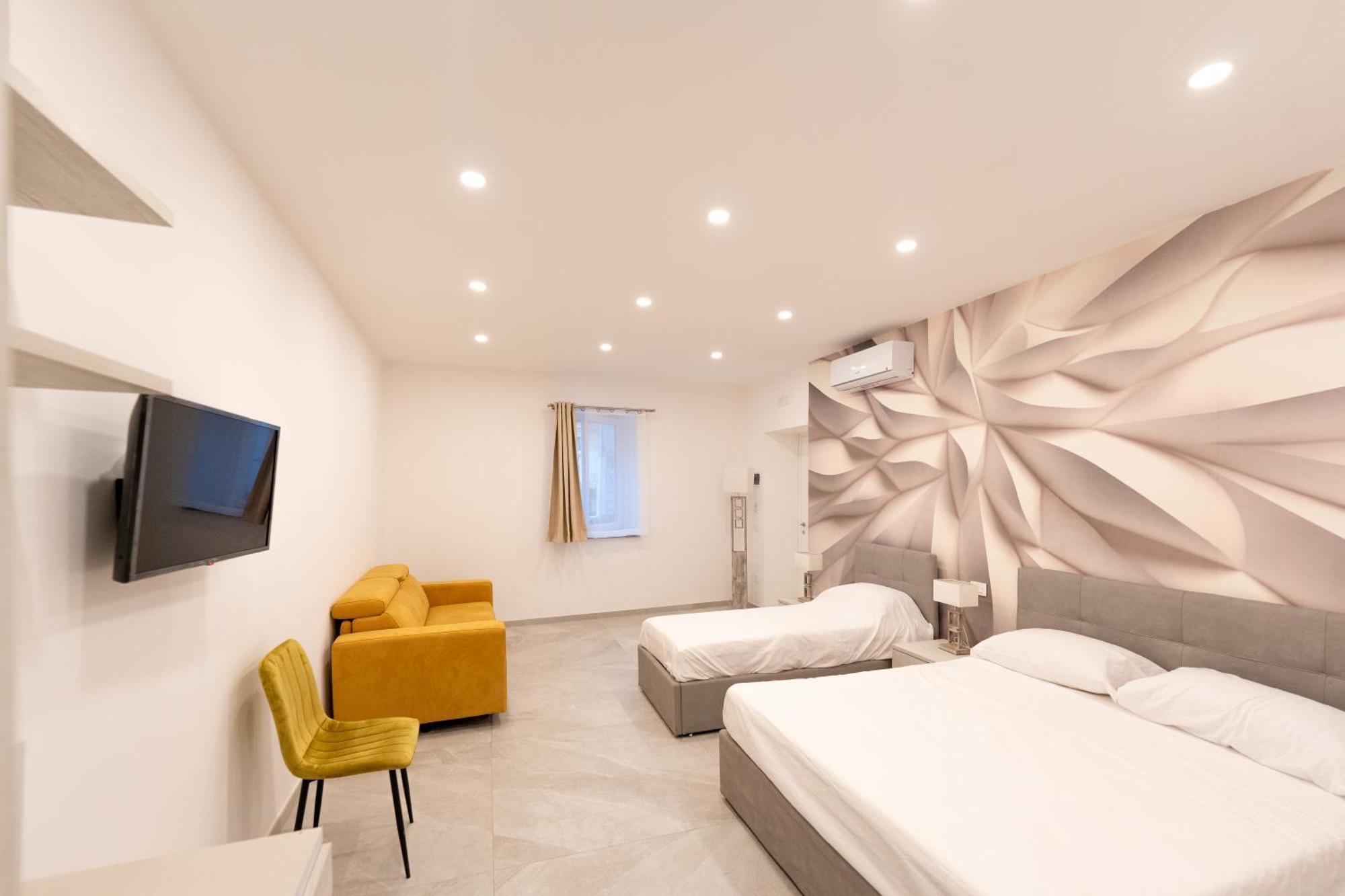 Apartment Gaudioso Center *