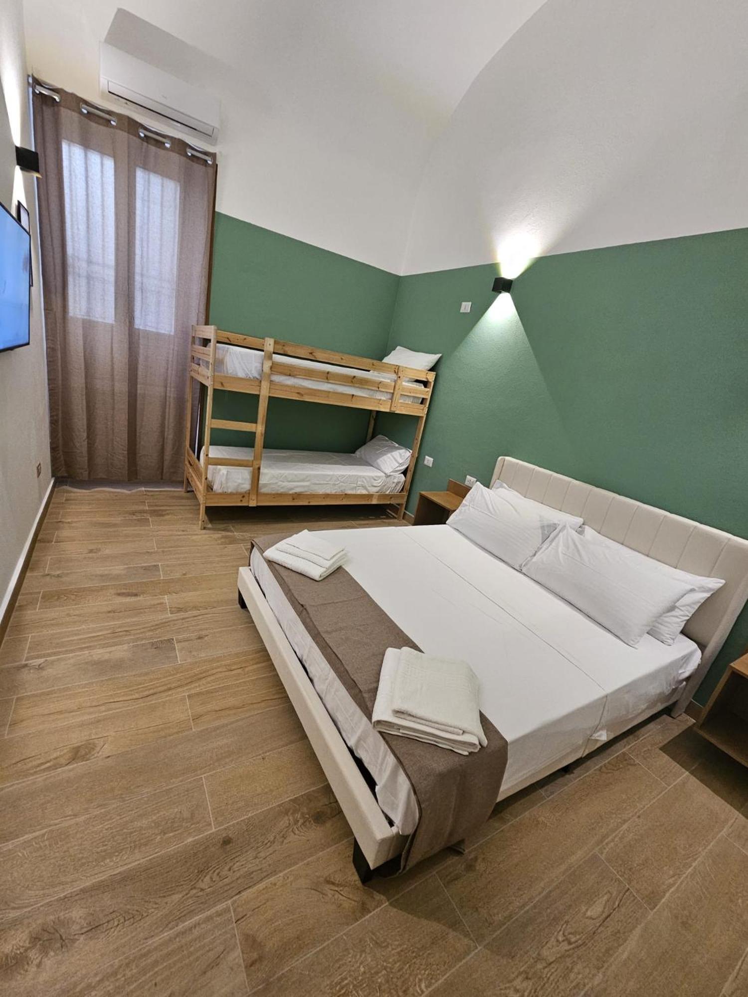 Happy House 3 Apartment Naples