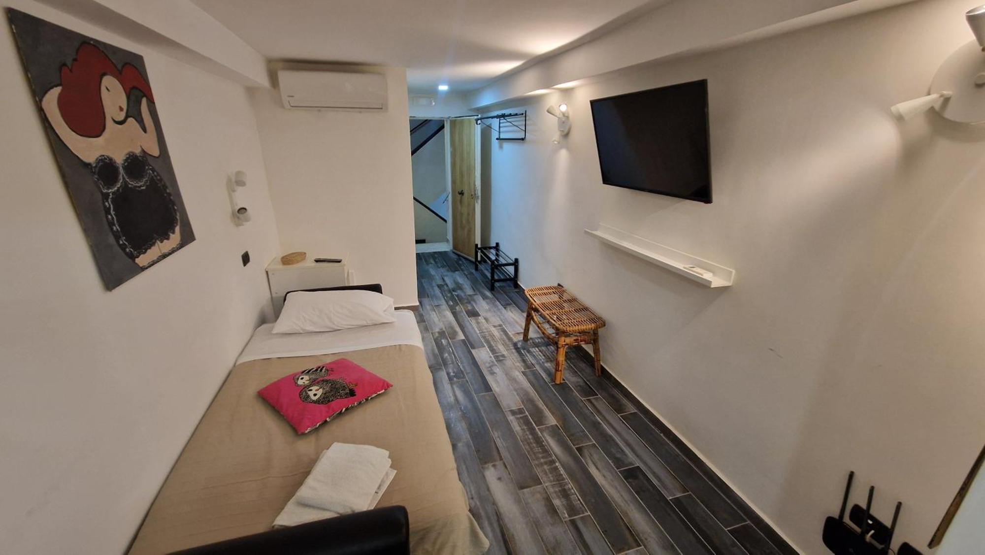 Tribunali Guest house