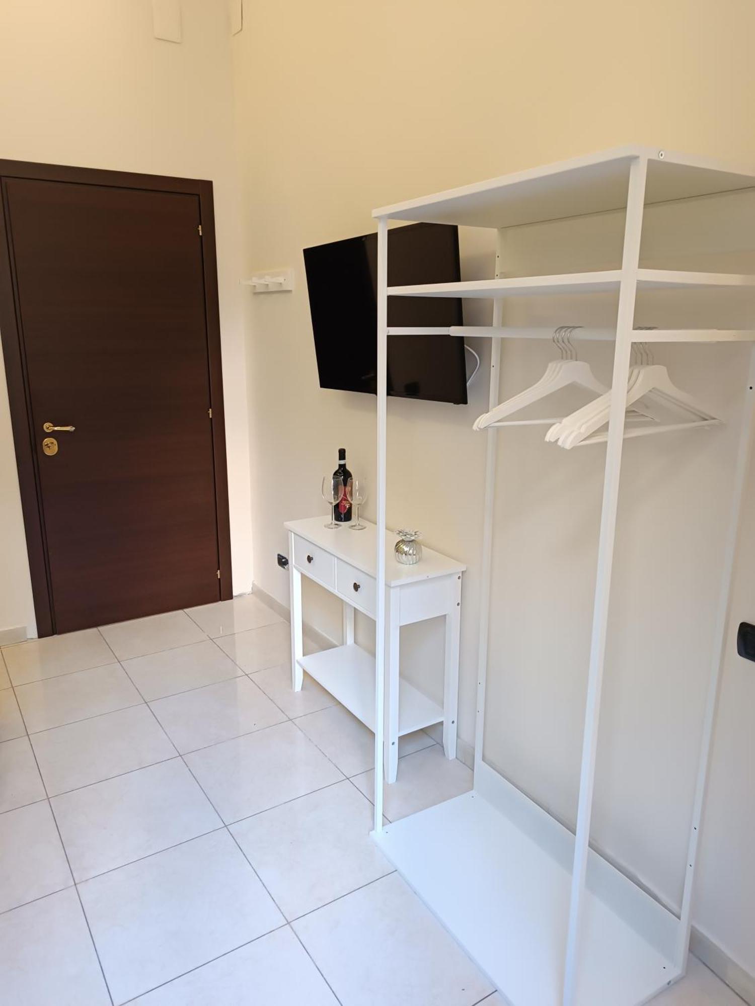Residenza Geri - And Centro * Naples