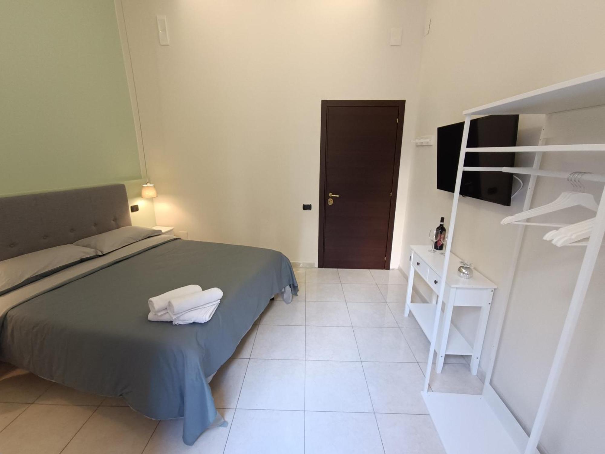 Residenza Geri - And Centro Bed & Breakfast *