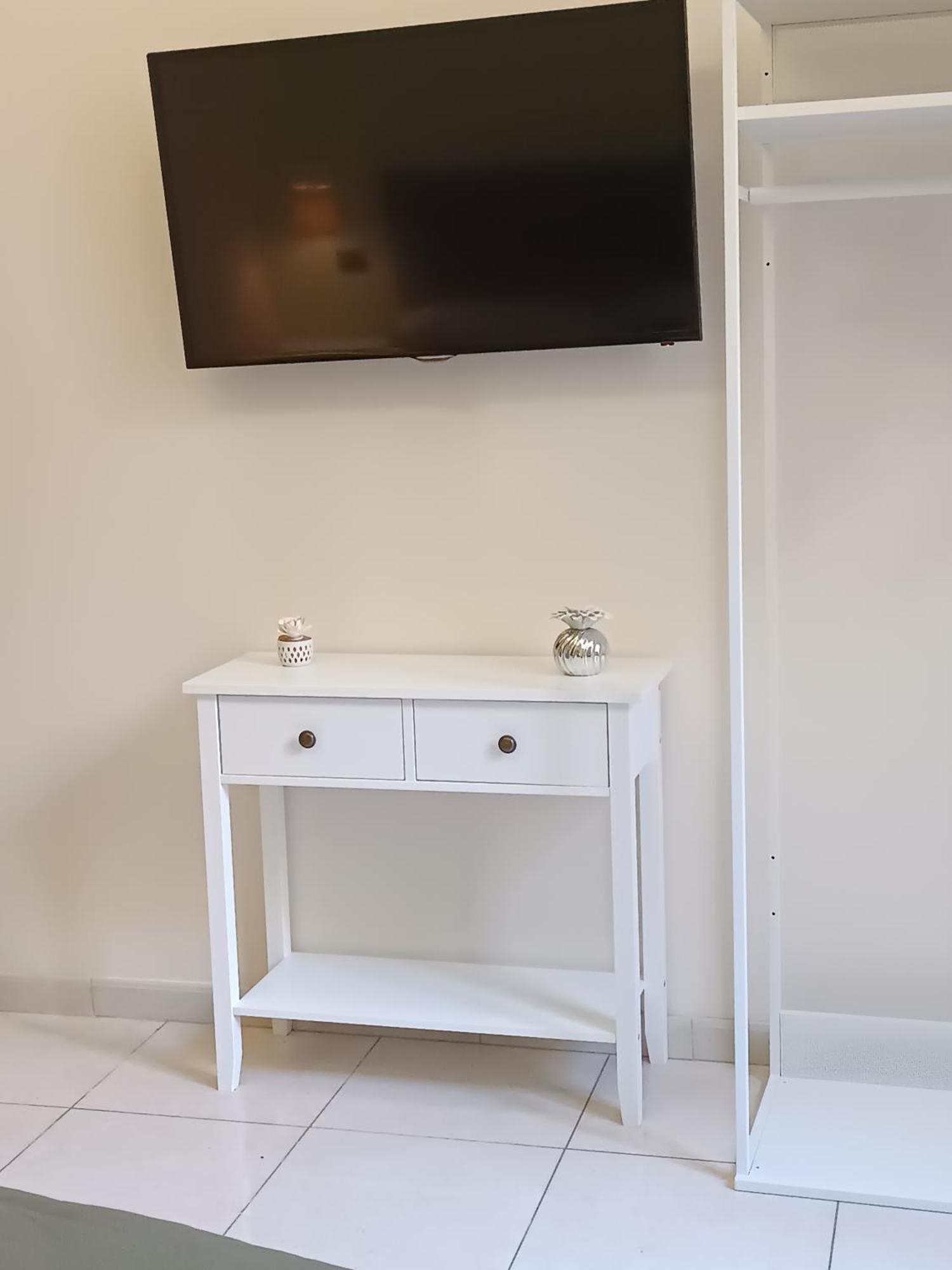 Residenza Geri - And Centro Bed & Breakfast Naples
