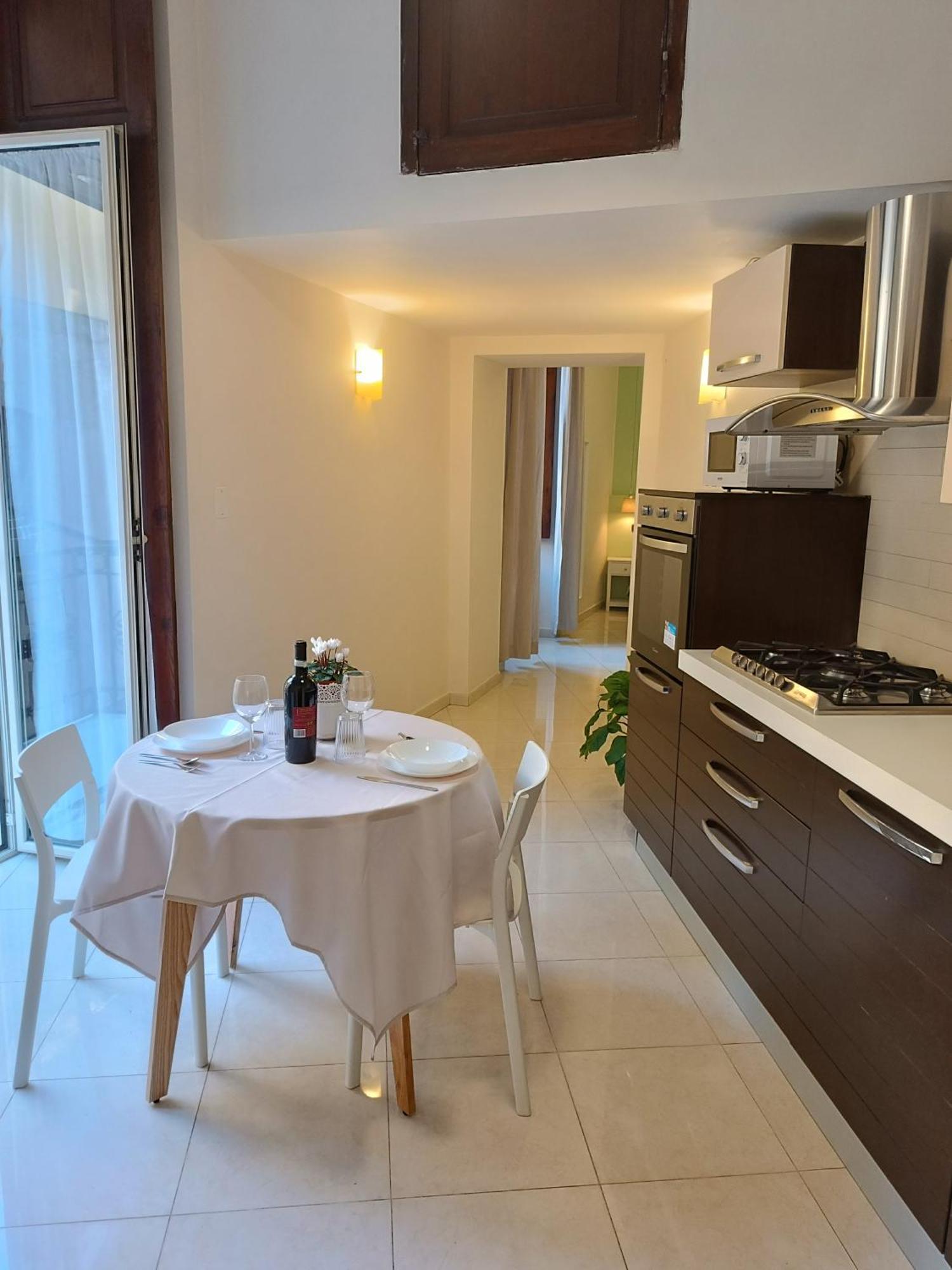 Residenza Geri - And Centro Naples