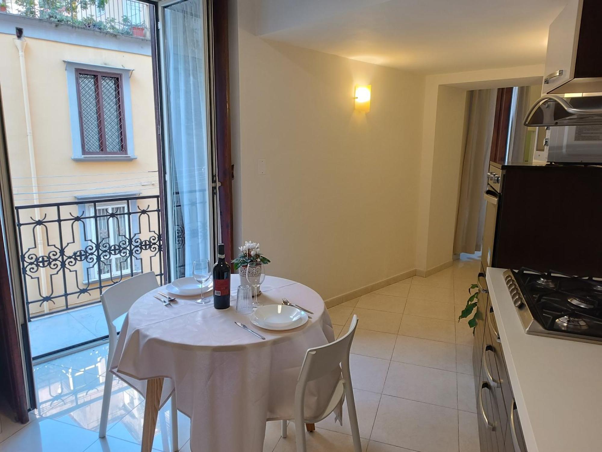Bed & Breakfast Residenza Geri - And Centro Naples