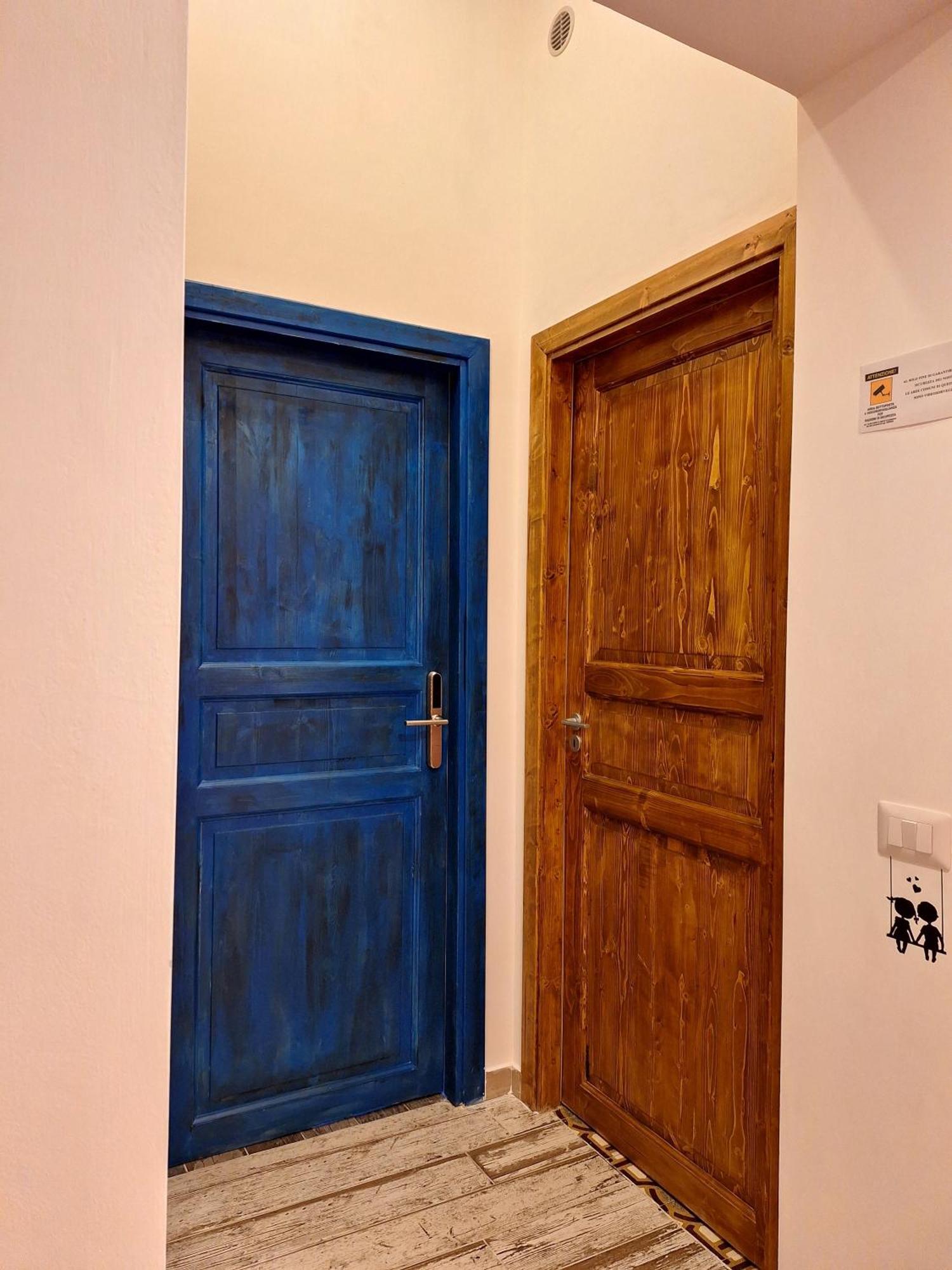Homestay La Casa Di Luale E Zoe Naples