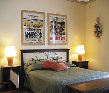 Bed Morelli 49 , Chiaia Bed & Breakfast 2*