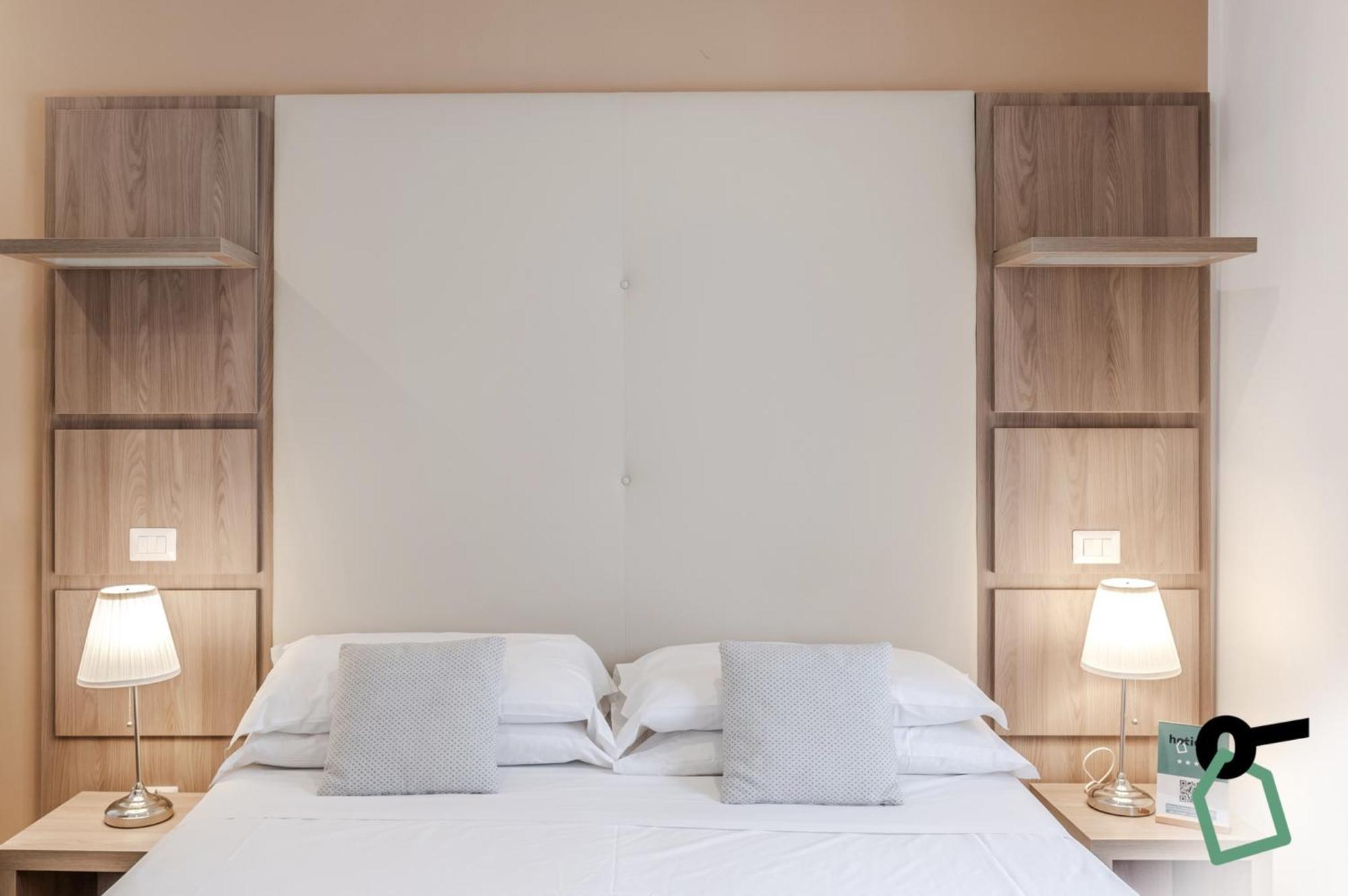 Bed & Breakfast Hotiday Collection - Residenza Scarlatti 2*
