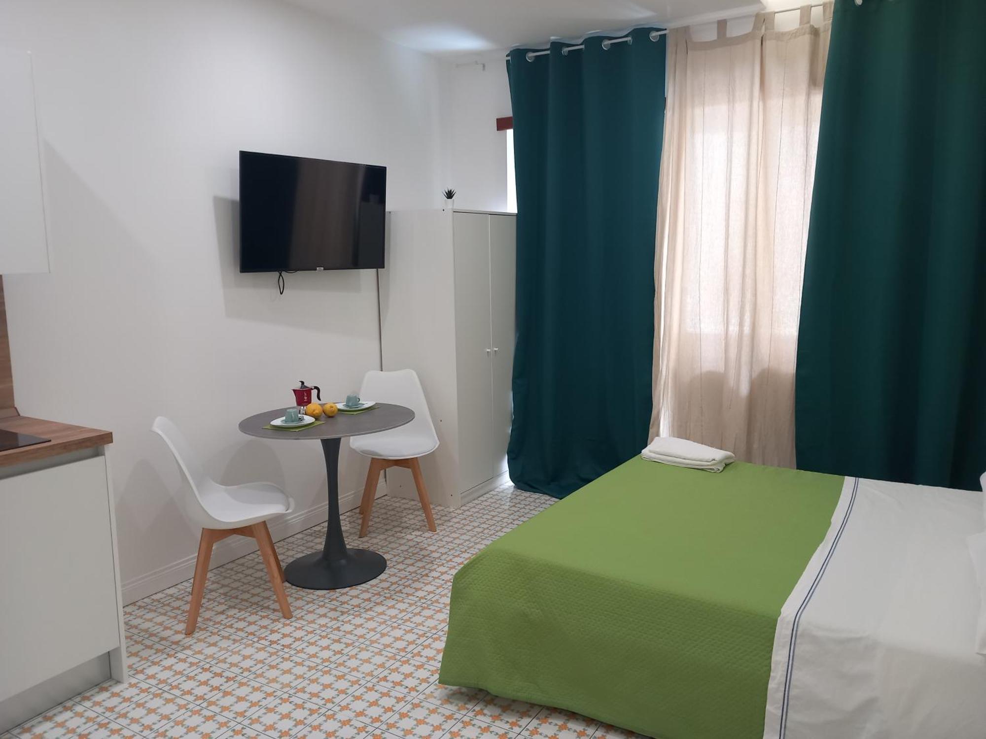 La Dolce Bed & Breakfast Naples