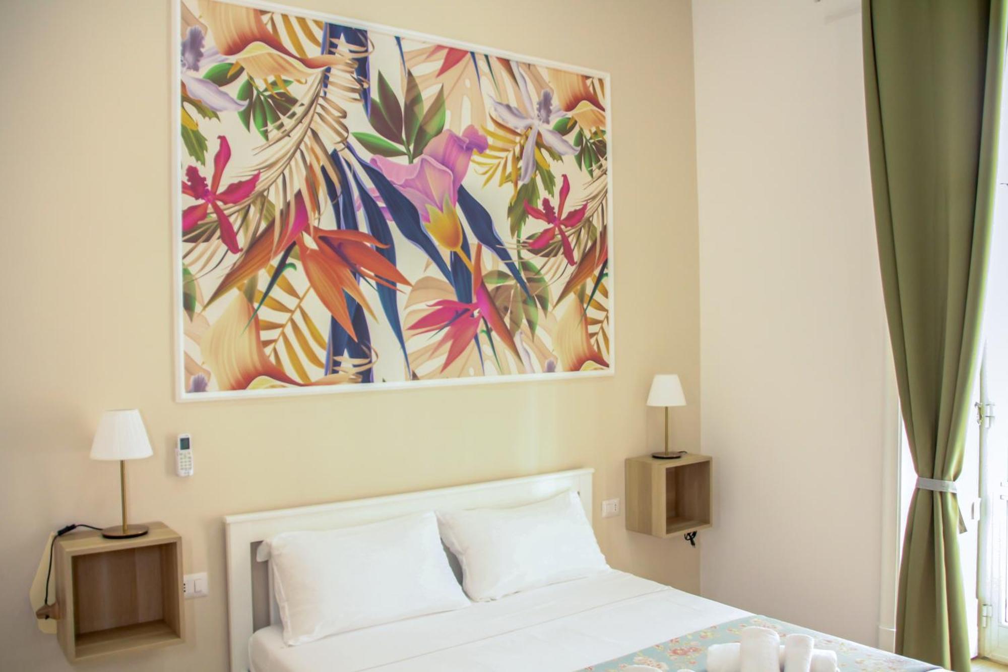 Vpm Train Station Guest house *