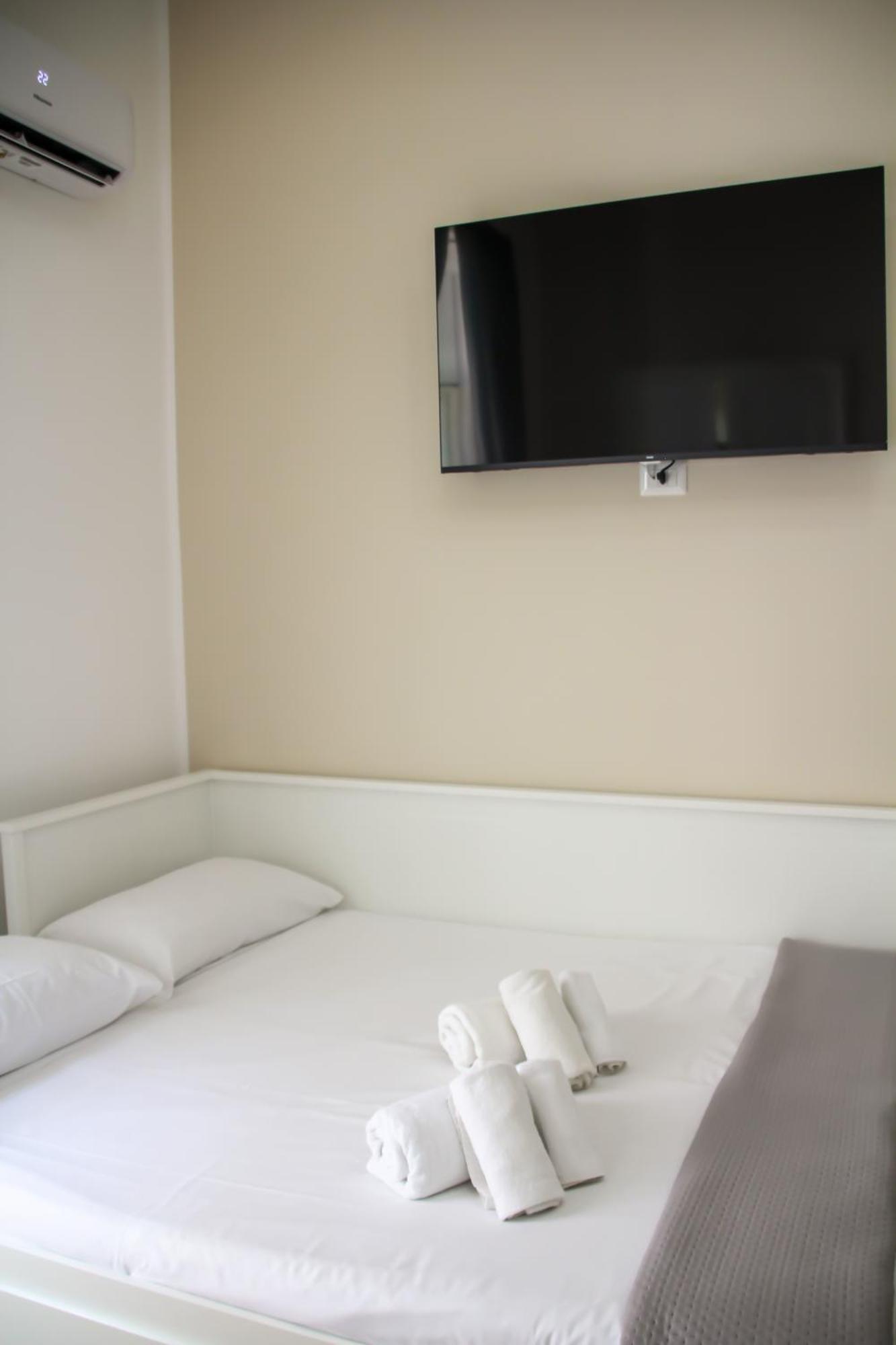 Vpm Train Station Guest house *