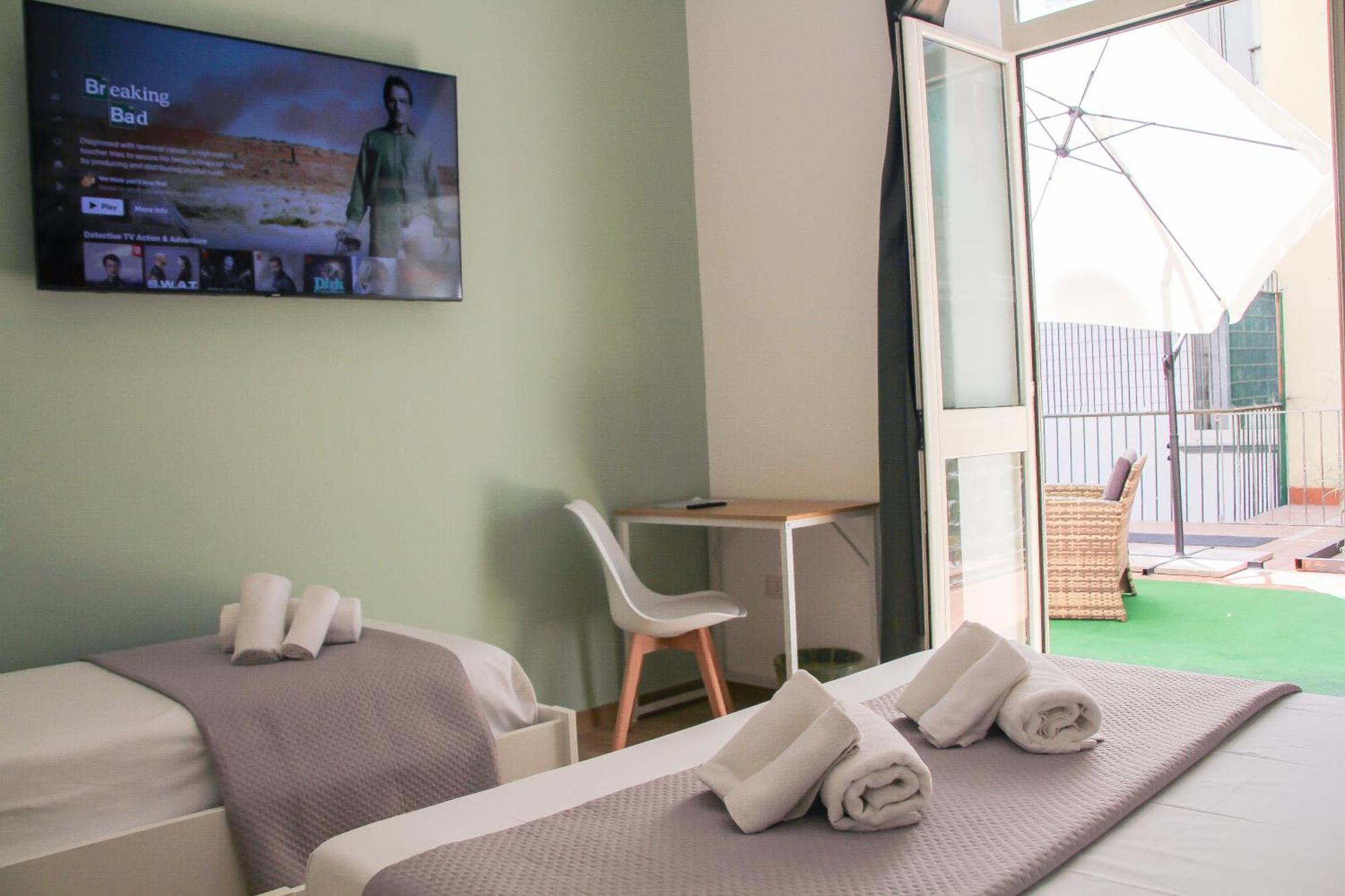 Vpm Train Station Guest house *