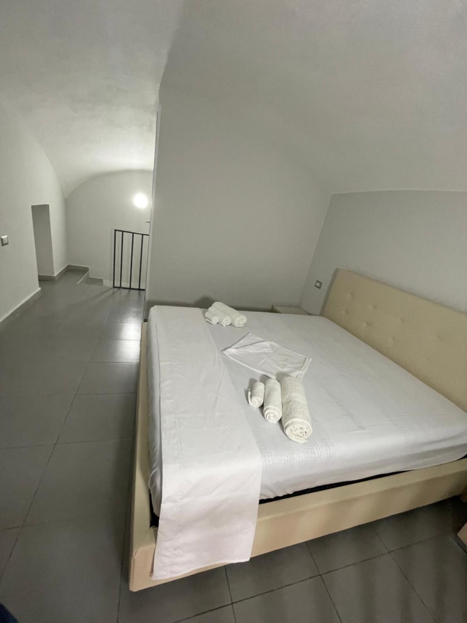 Lovely House Bed & Breakfast