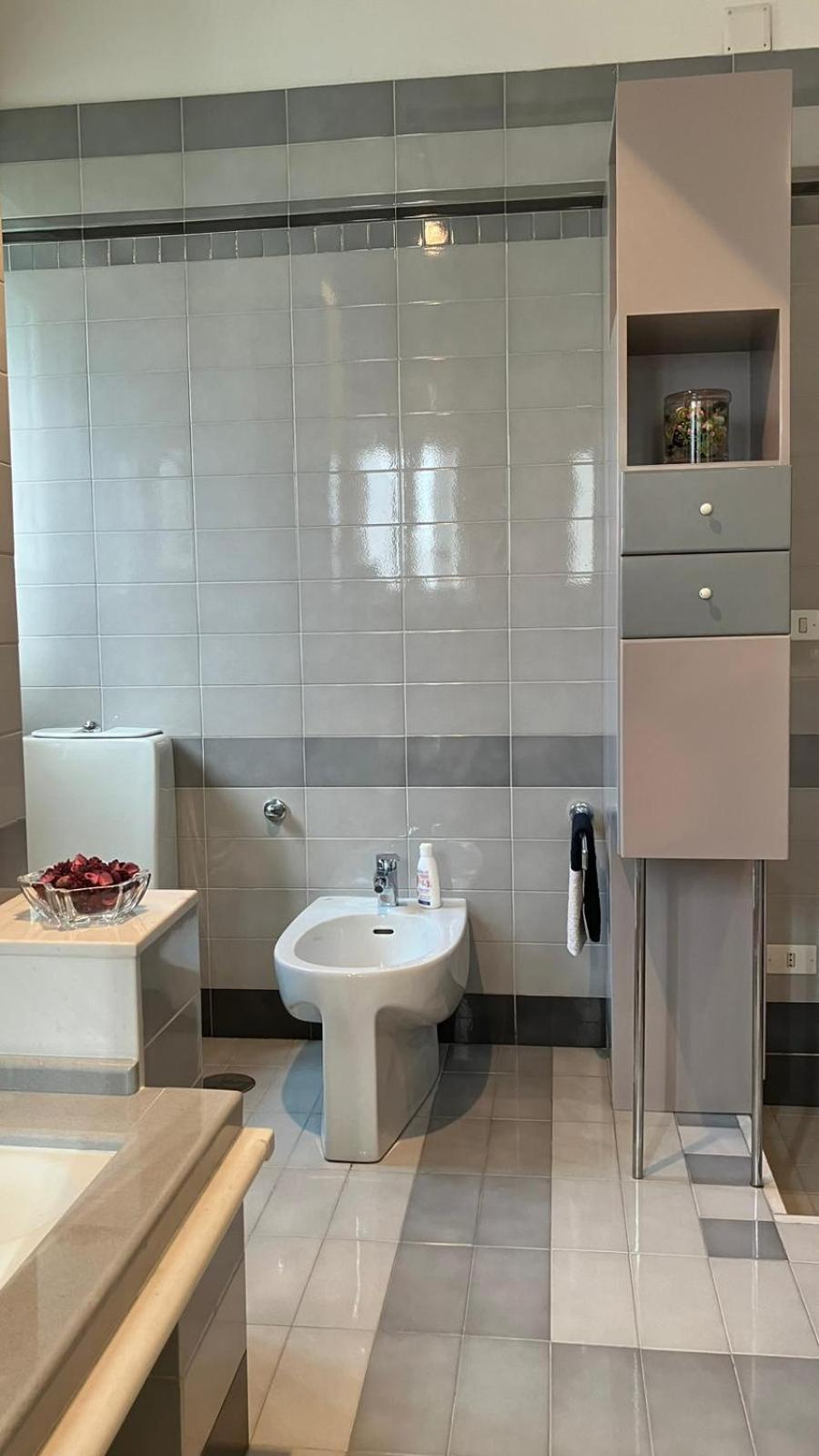 By Fh Apartment *