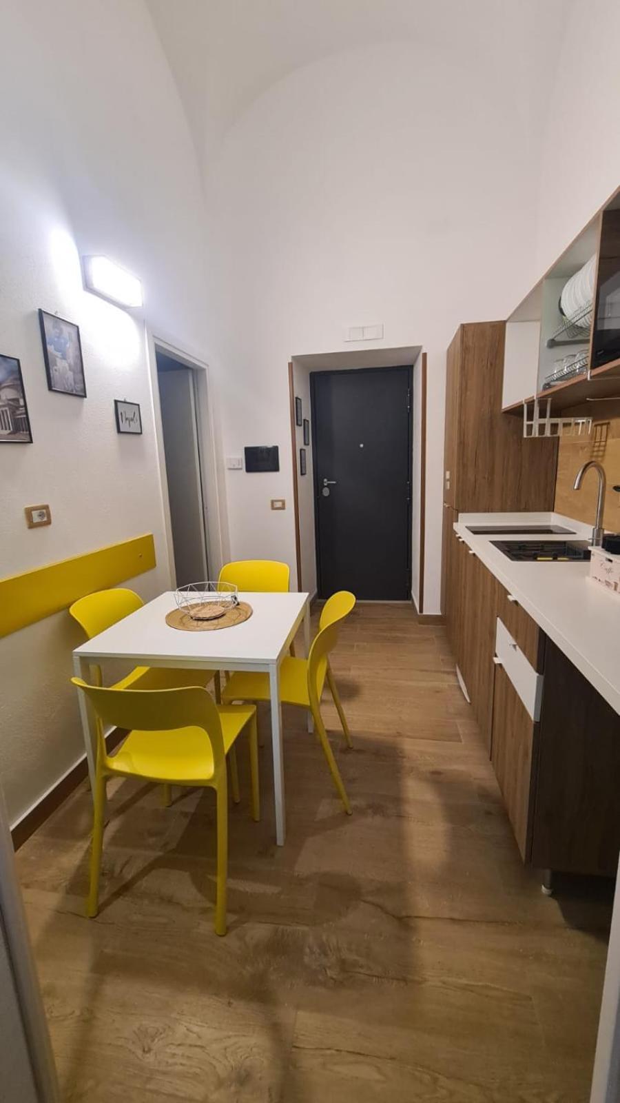 Happy House 3 Apartment Naples